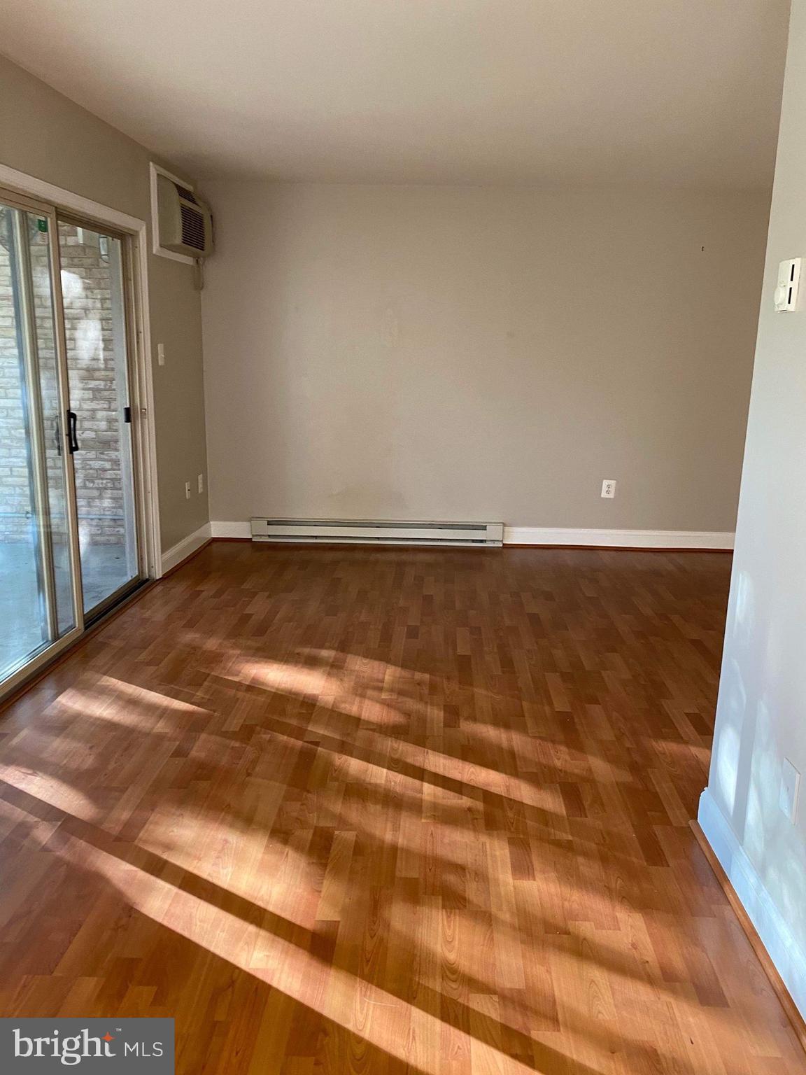 JEFFERSON CHASE - Residential