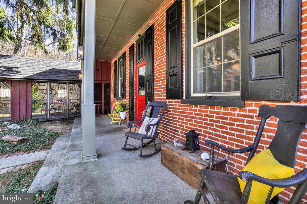 Photo of 857 Old Chickies Hill Road, Columbia, PA 17512 (MLS # PALA2047520)