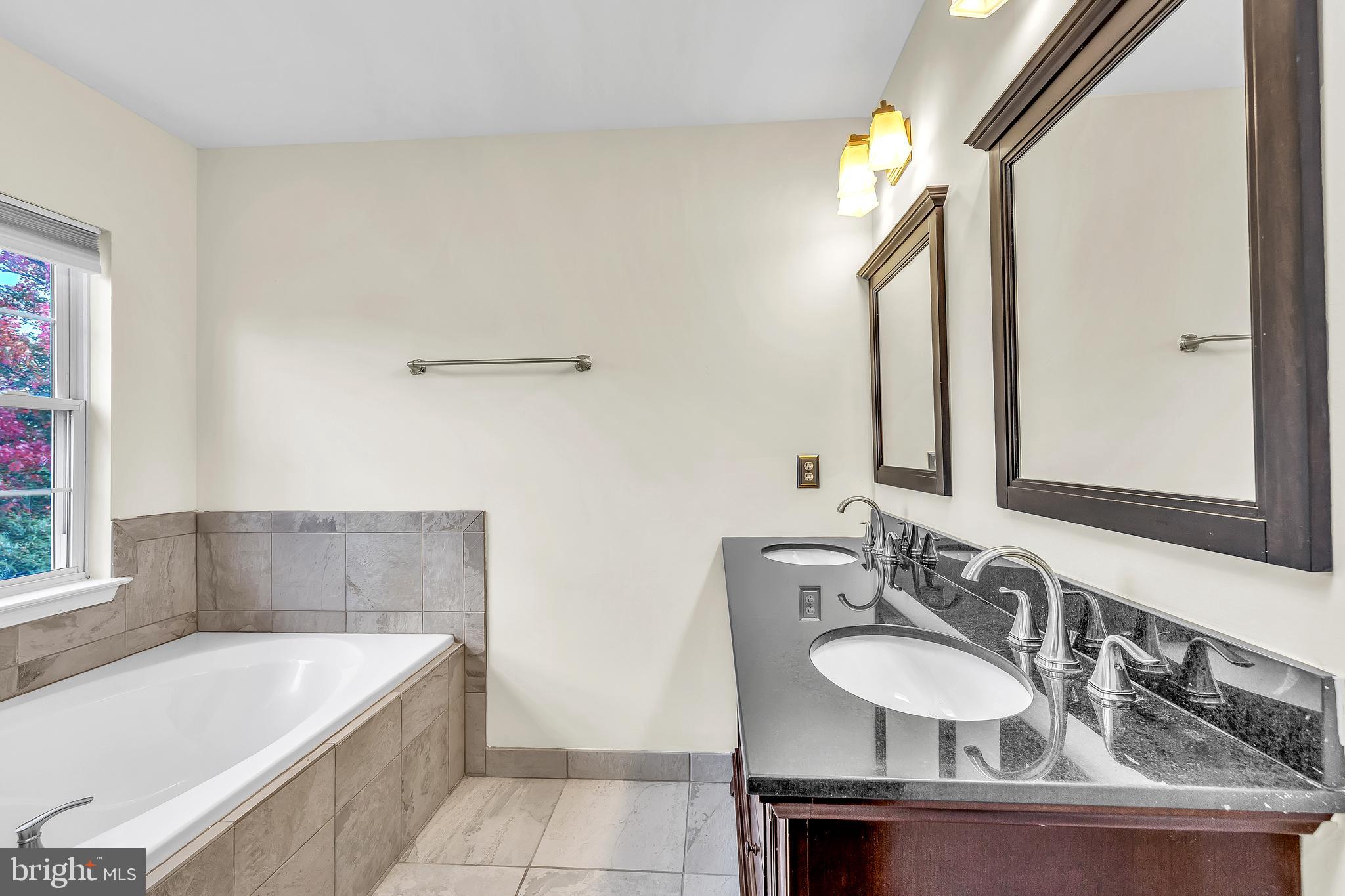 WALNEY VILLAGE - Residential