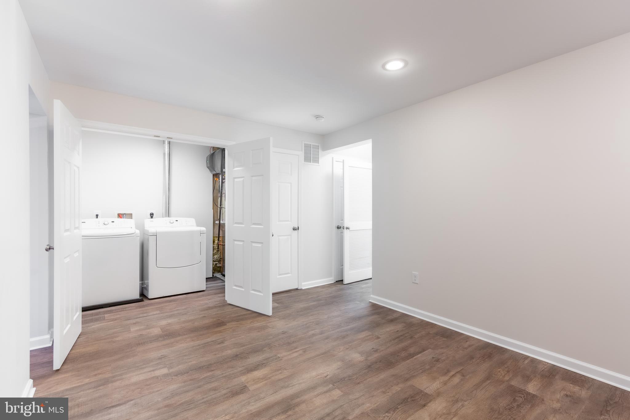 WALNEY VILLAGE - Residential