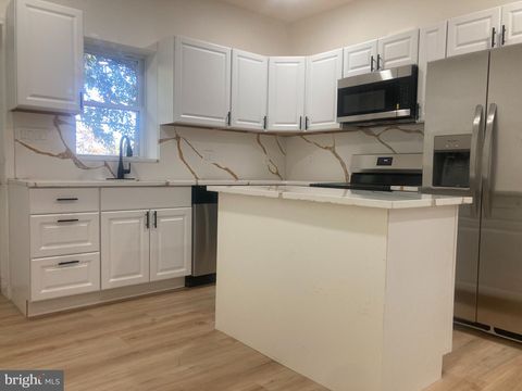 Townhouse For Sale - 5235 Saint Charles Avenue<br/> BALTIMORE, MD 21215