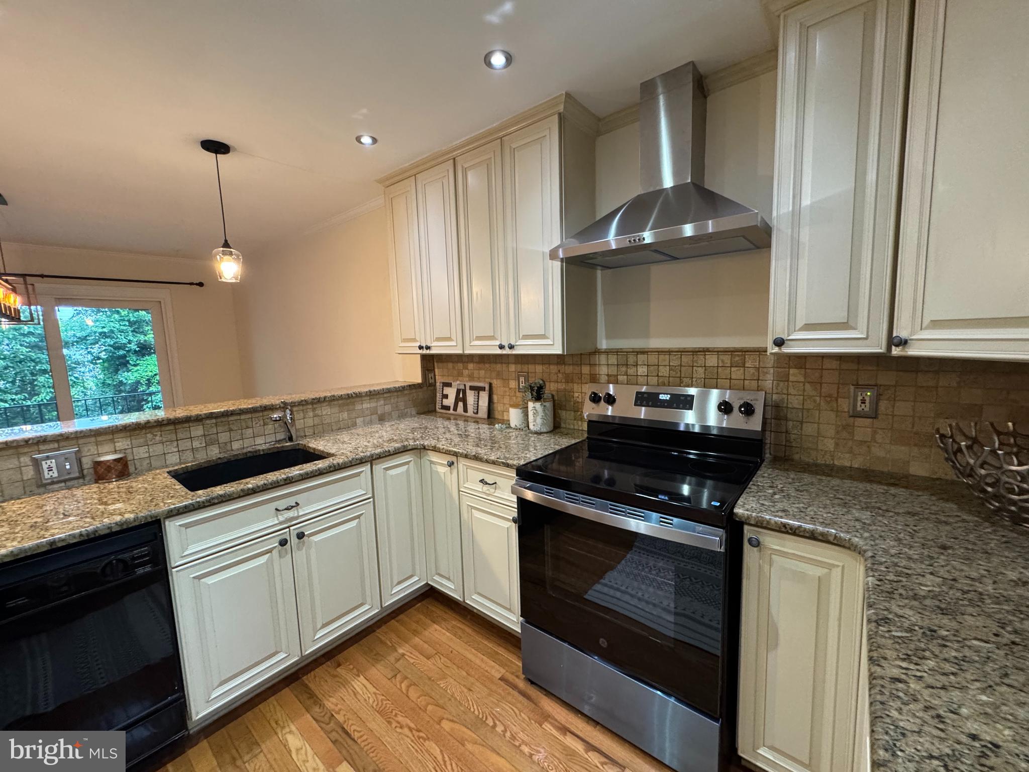 HIGHFIELD - Residential