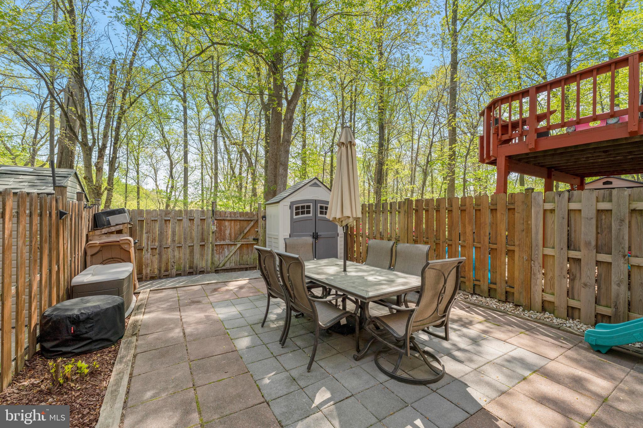 NEWINGTON FOREST - Residential