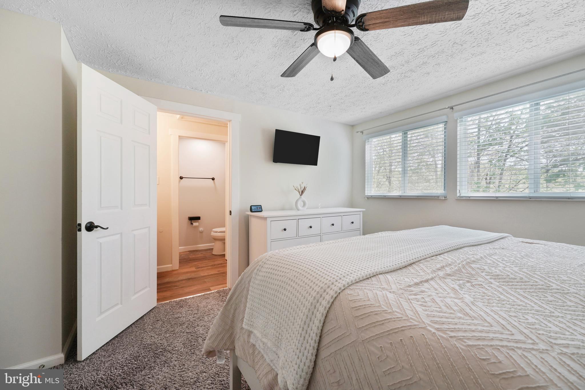 NEWINGTON FOREST - Residential