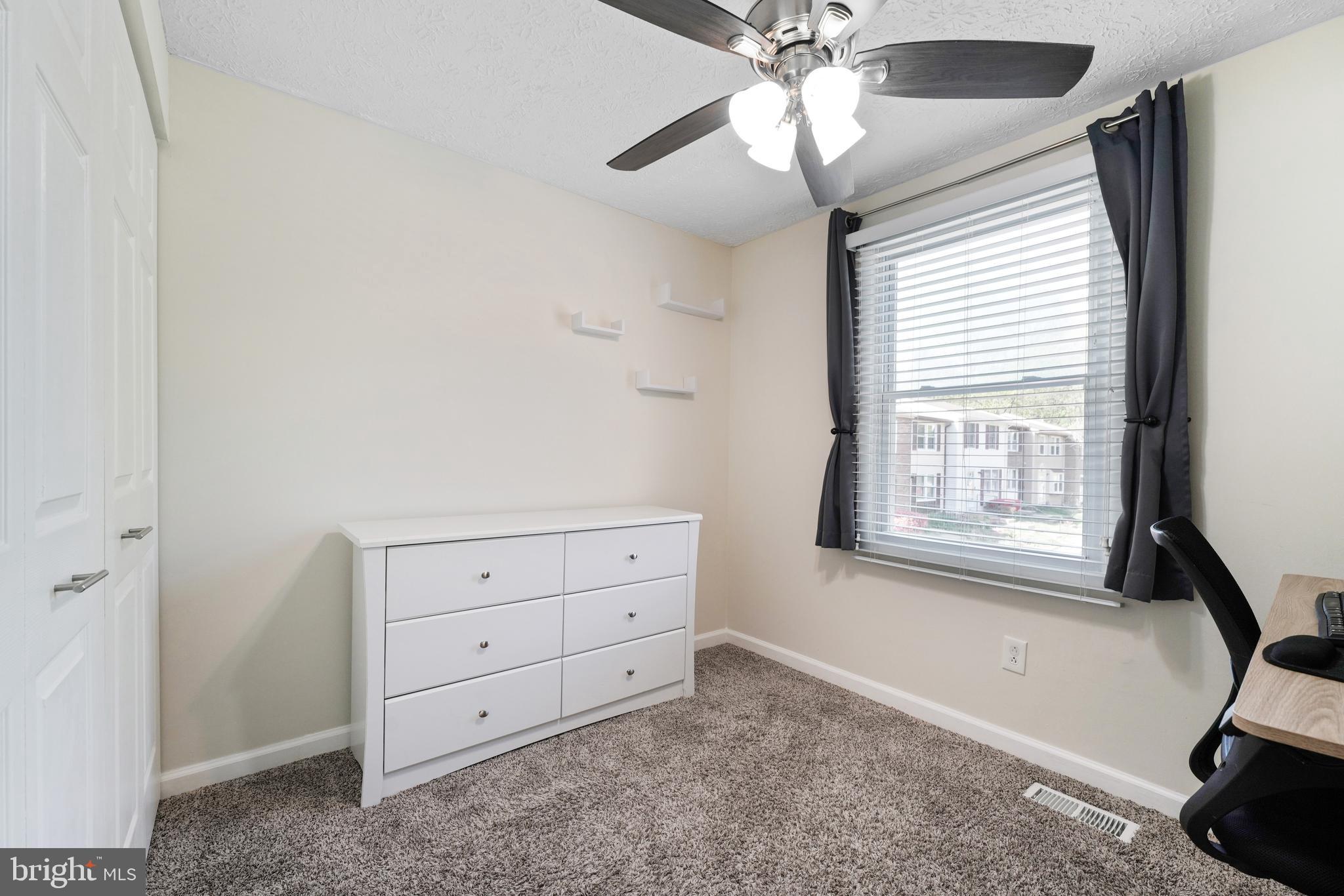 NEWINGTON FOREST - Residential