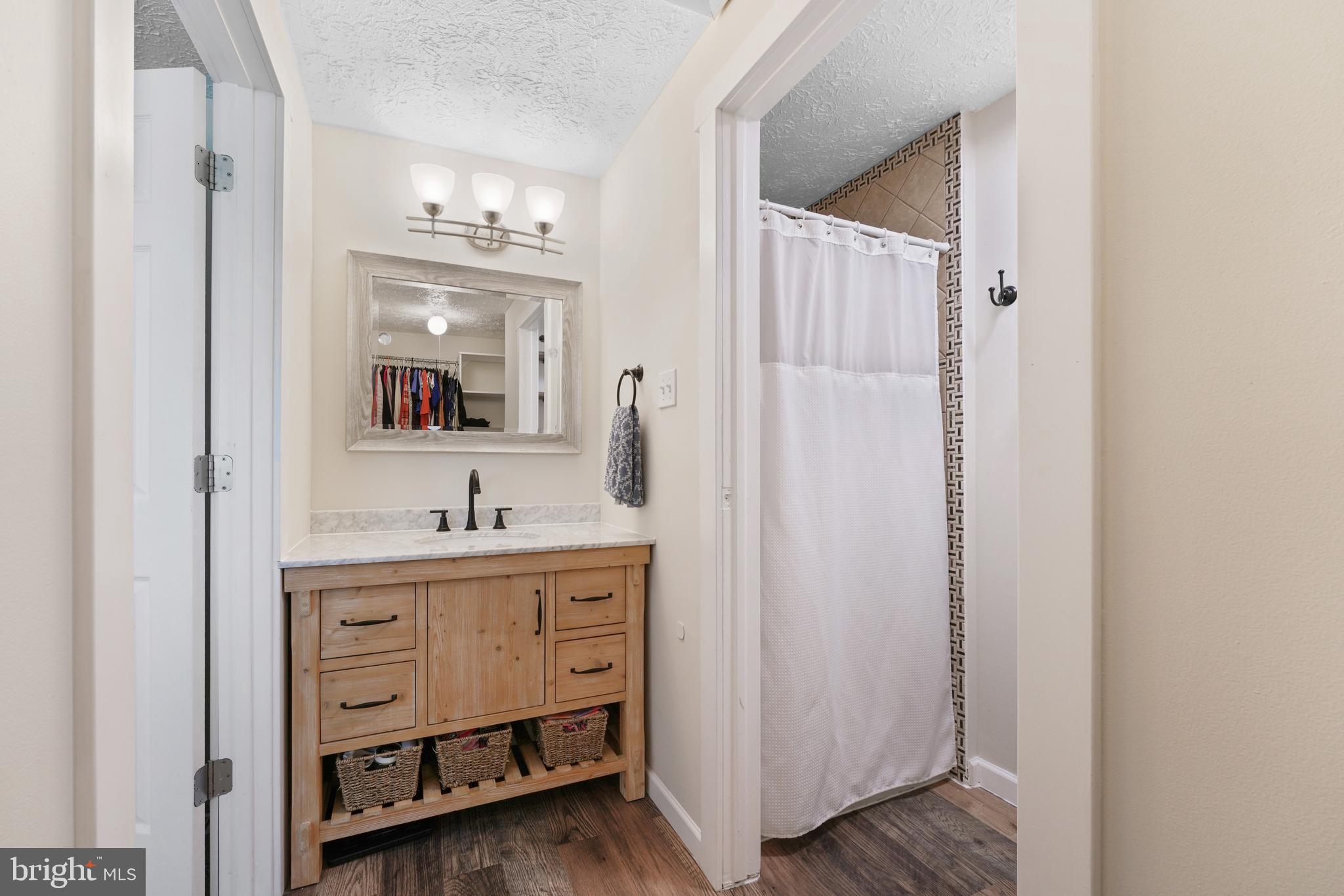 NEWINGTON FOREST - Residential