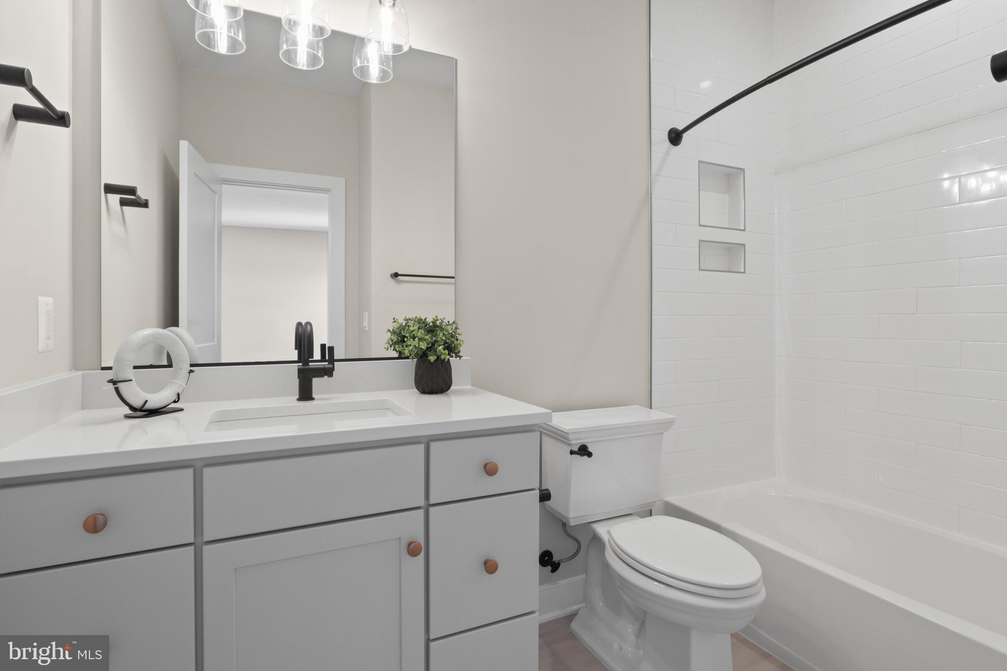 FAIRFAX FARMS - Residential