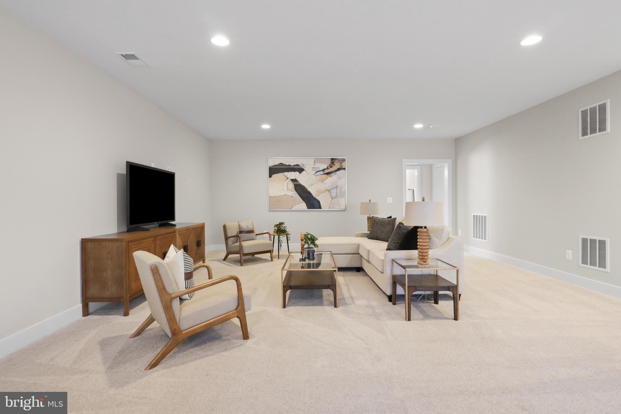 FAIRFAX FARMS - Residential