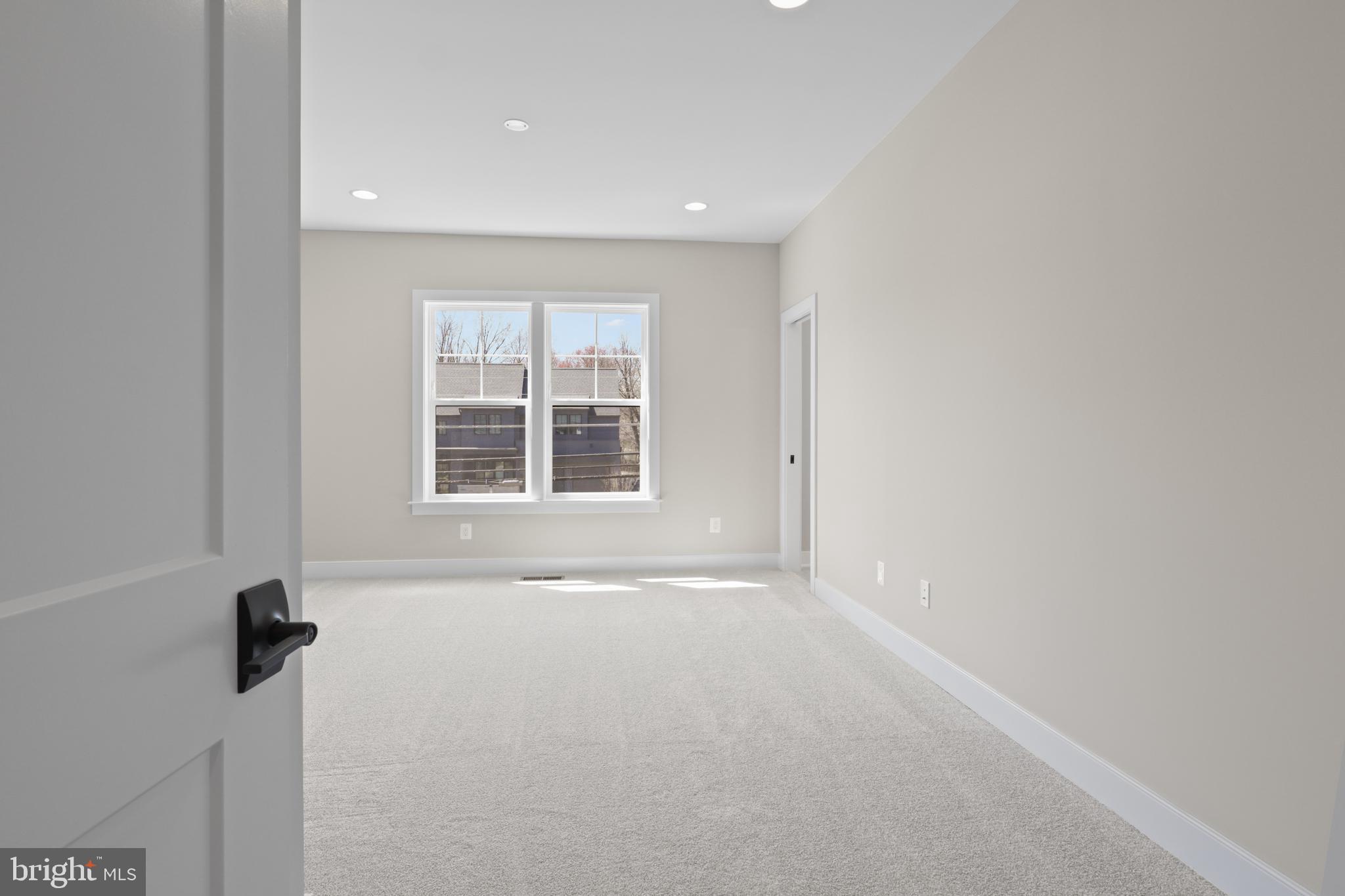 FAIRFAX FARMS - Residential