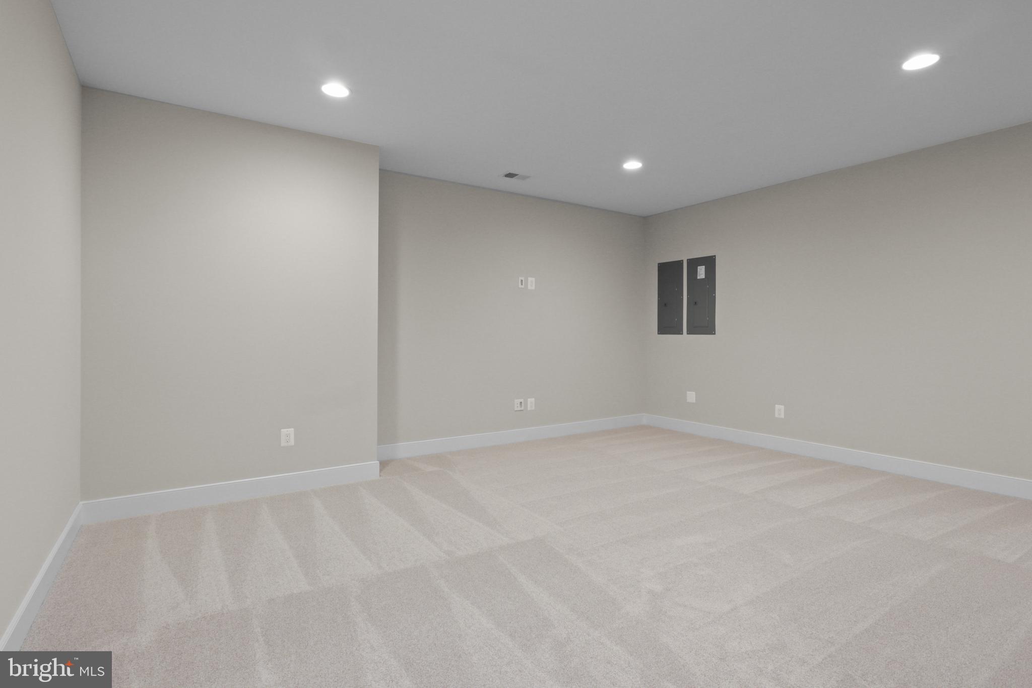 FAIRFAX FARMS - Residential