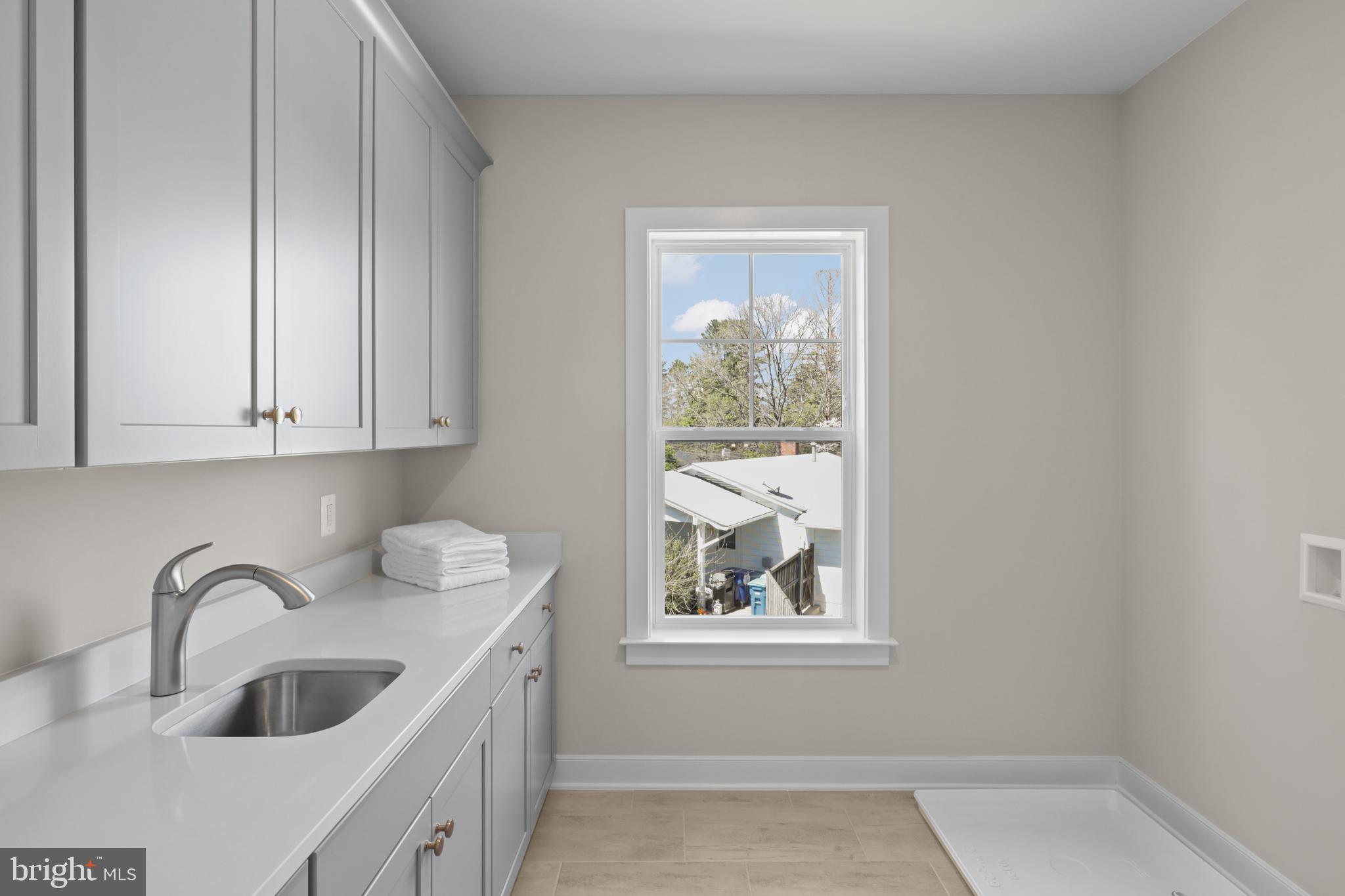 FAIRFAX FARMS - Residential