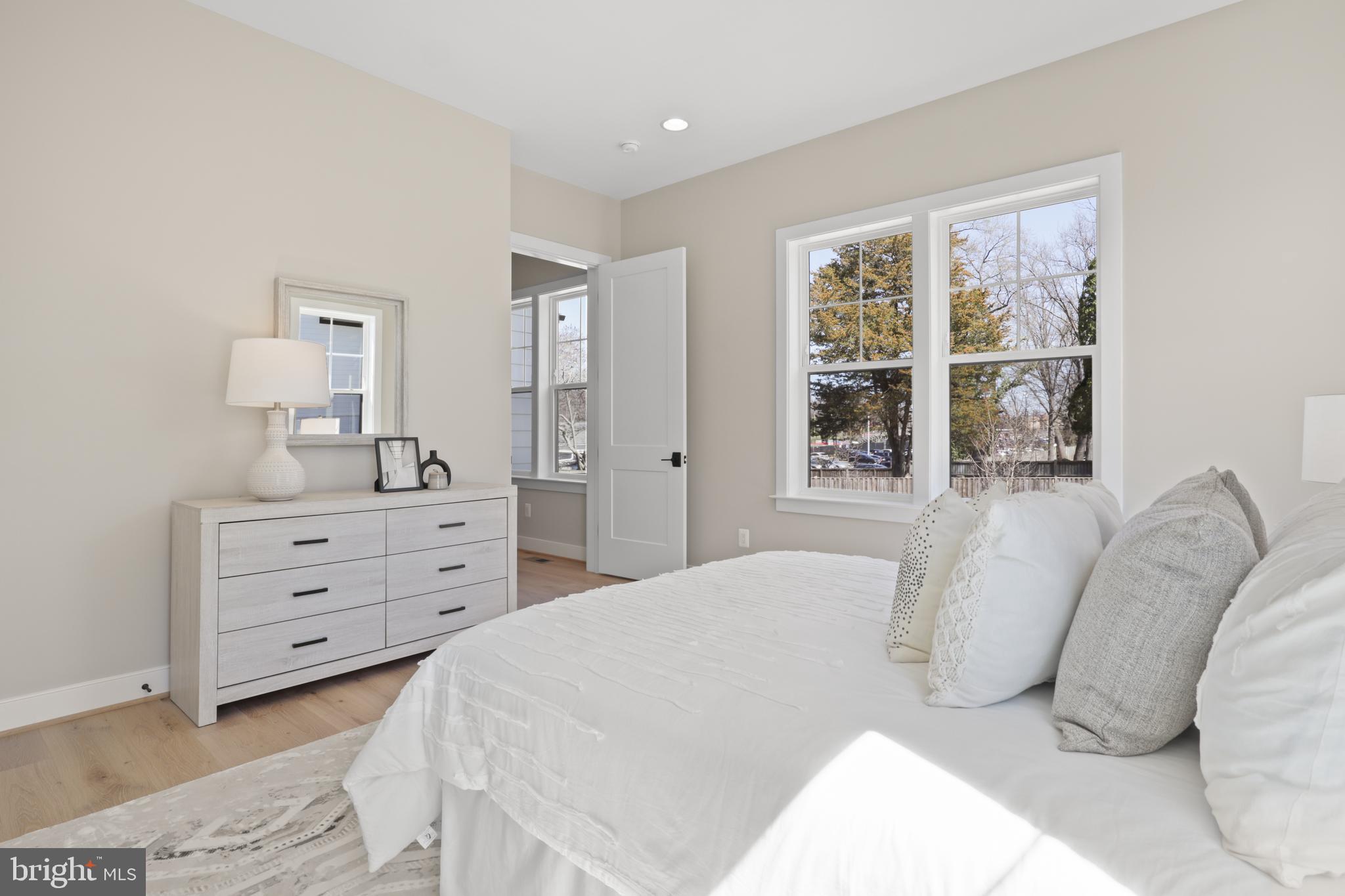 FAIRFAX FARMS - Residential