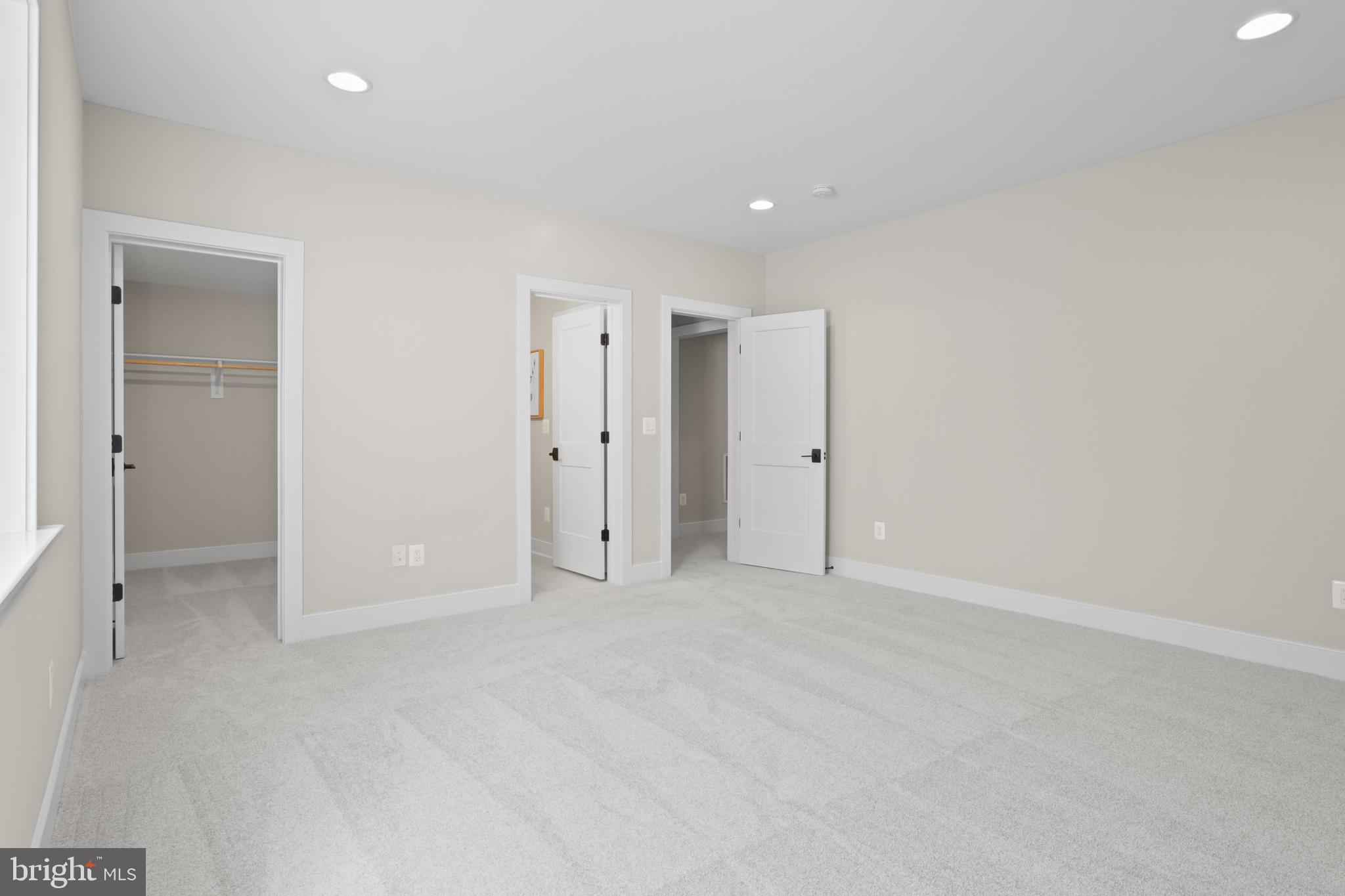 FAIRFAX FARMS - Residential