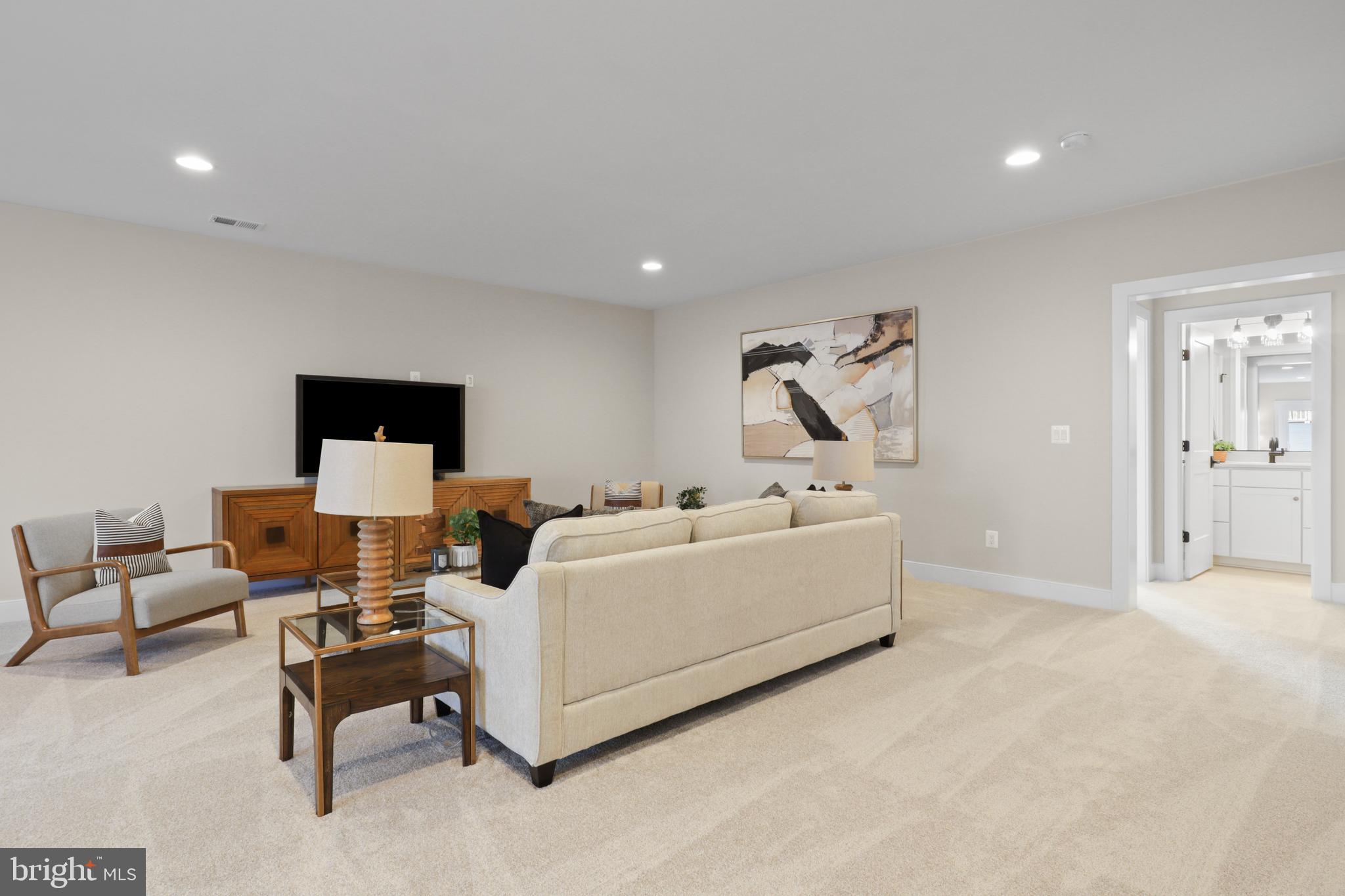 FAIRFAX FARMS - Residential