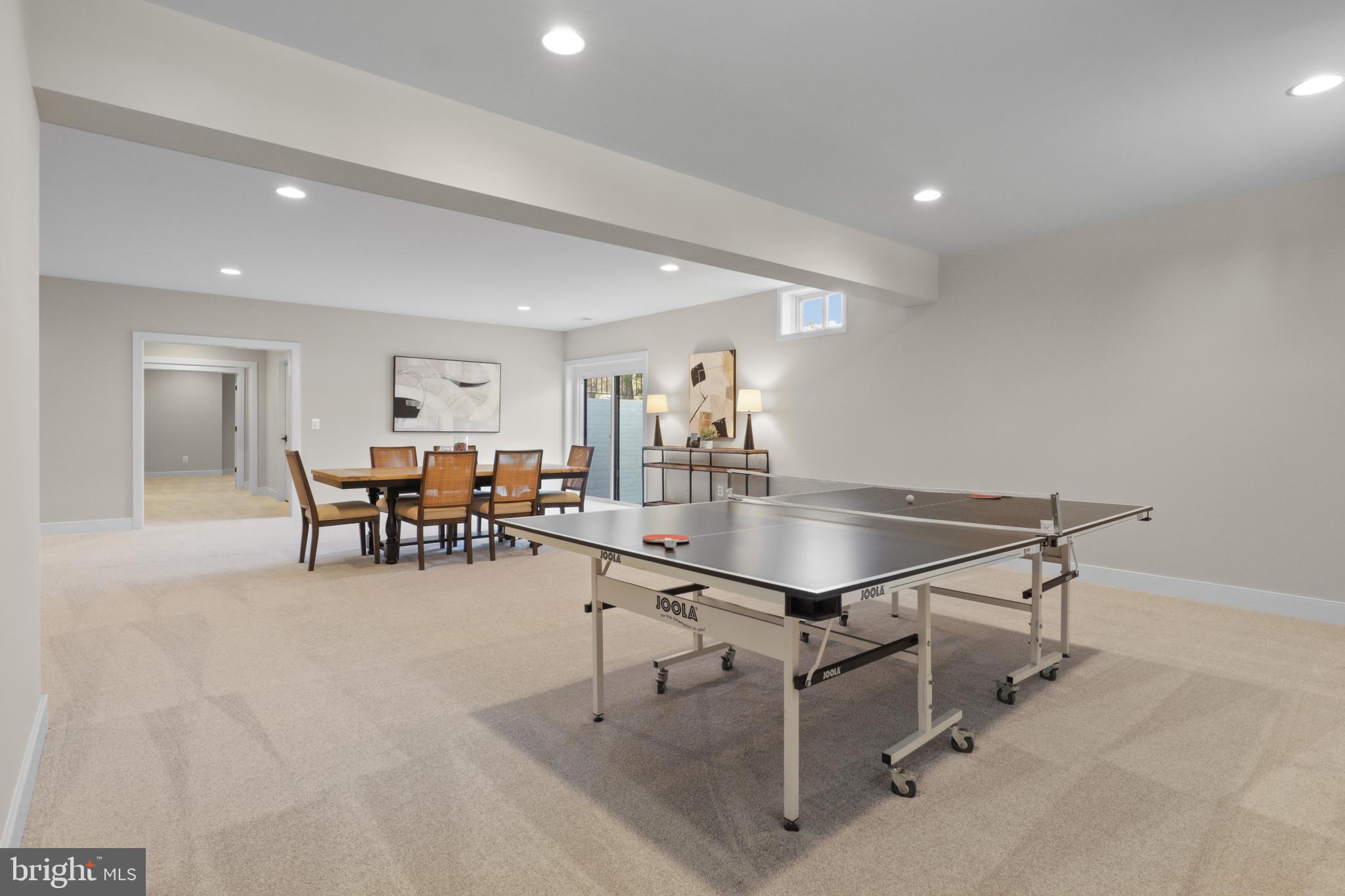 FAIRFAX FARMS - Residential