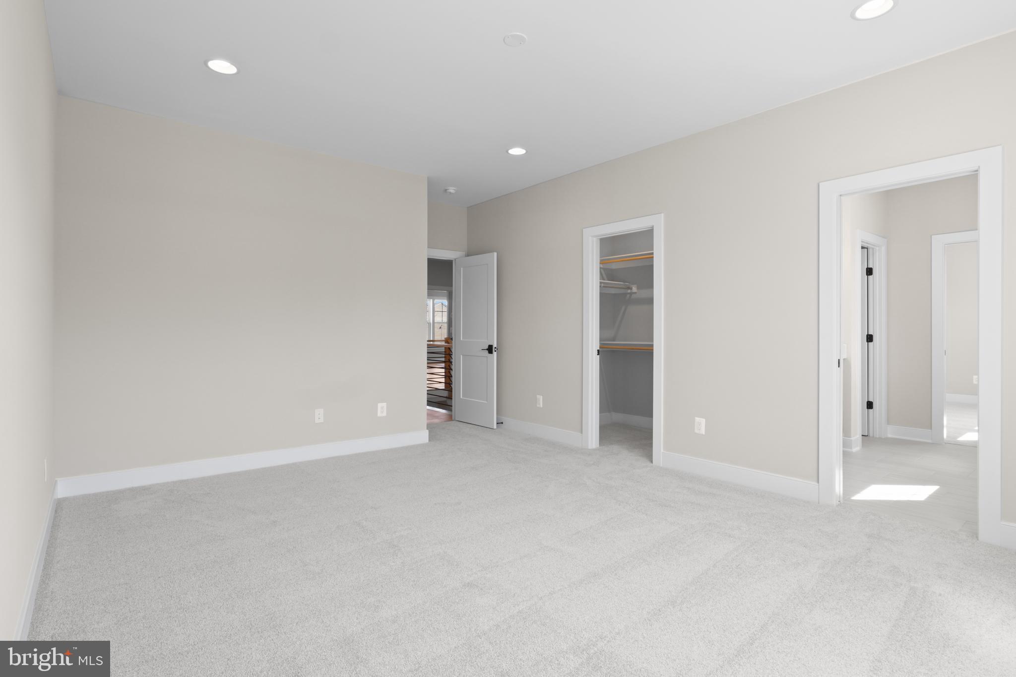FAIRFAX FARMS - Residential