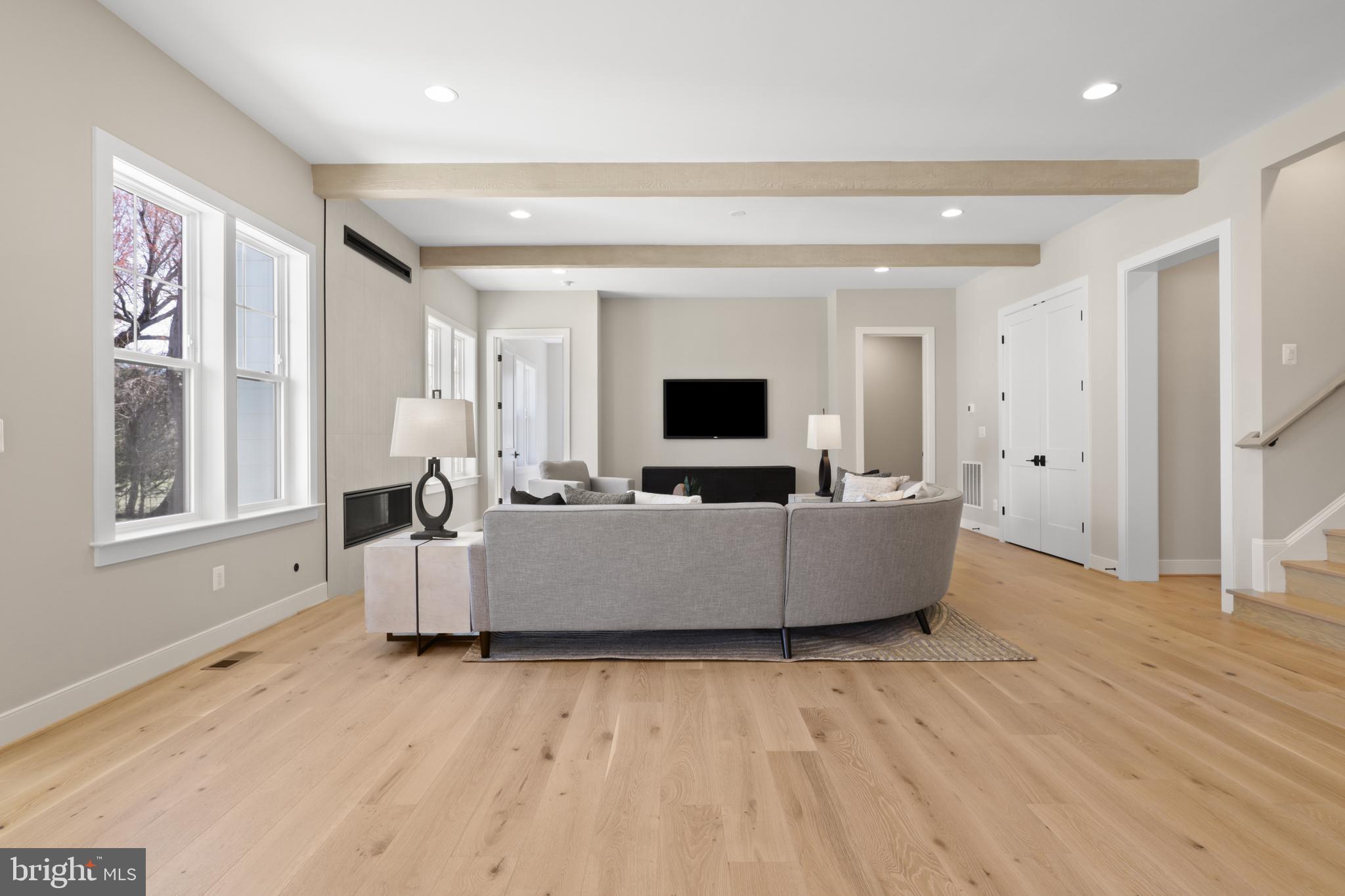 FAIRFAX FARMS - Residential