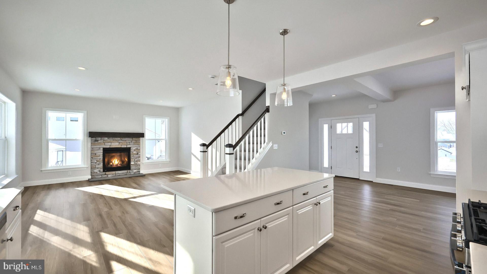 CORNWALL JUNCTION - Residential