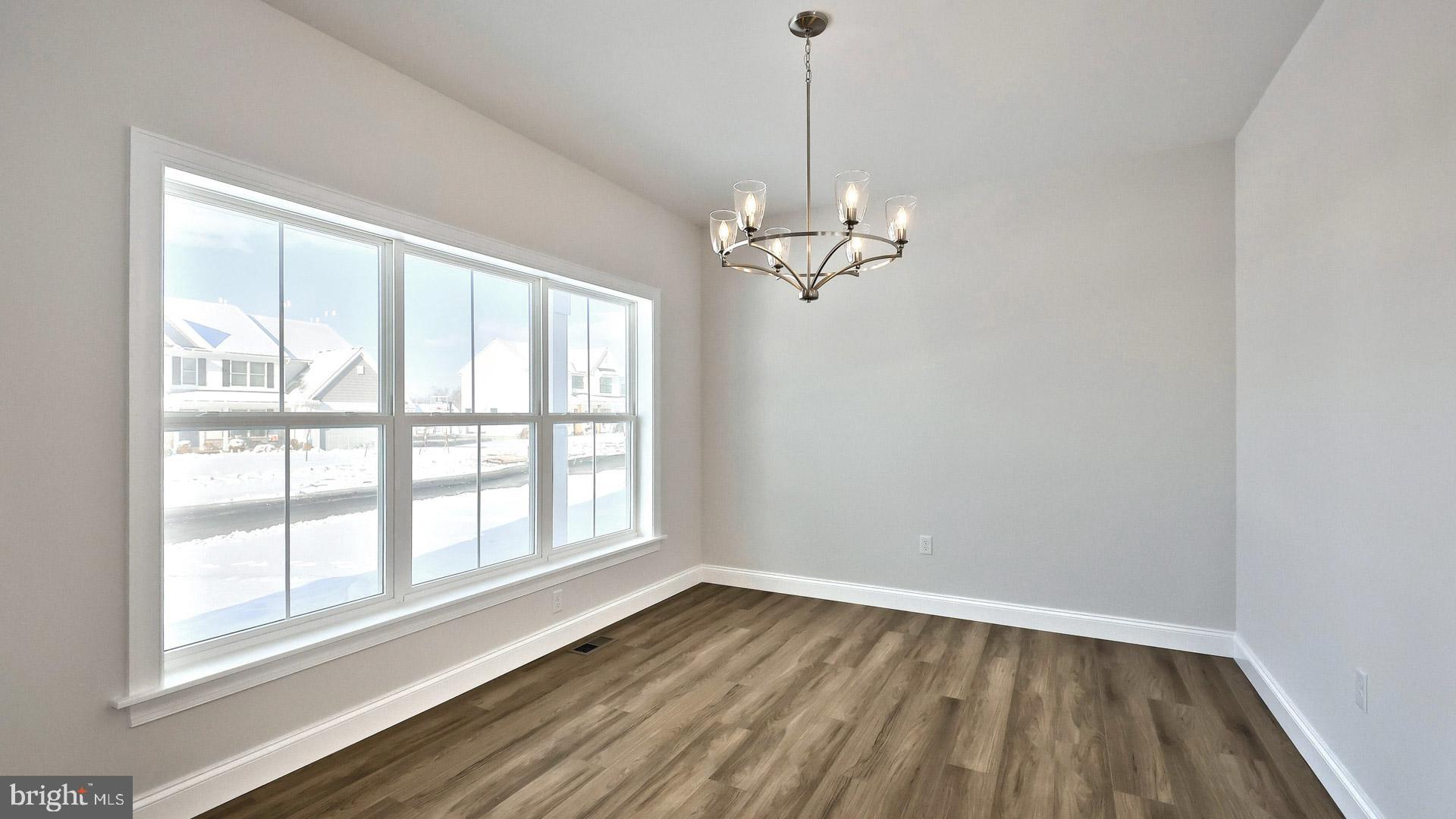 CORNWALL JUNCTION - Residential