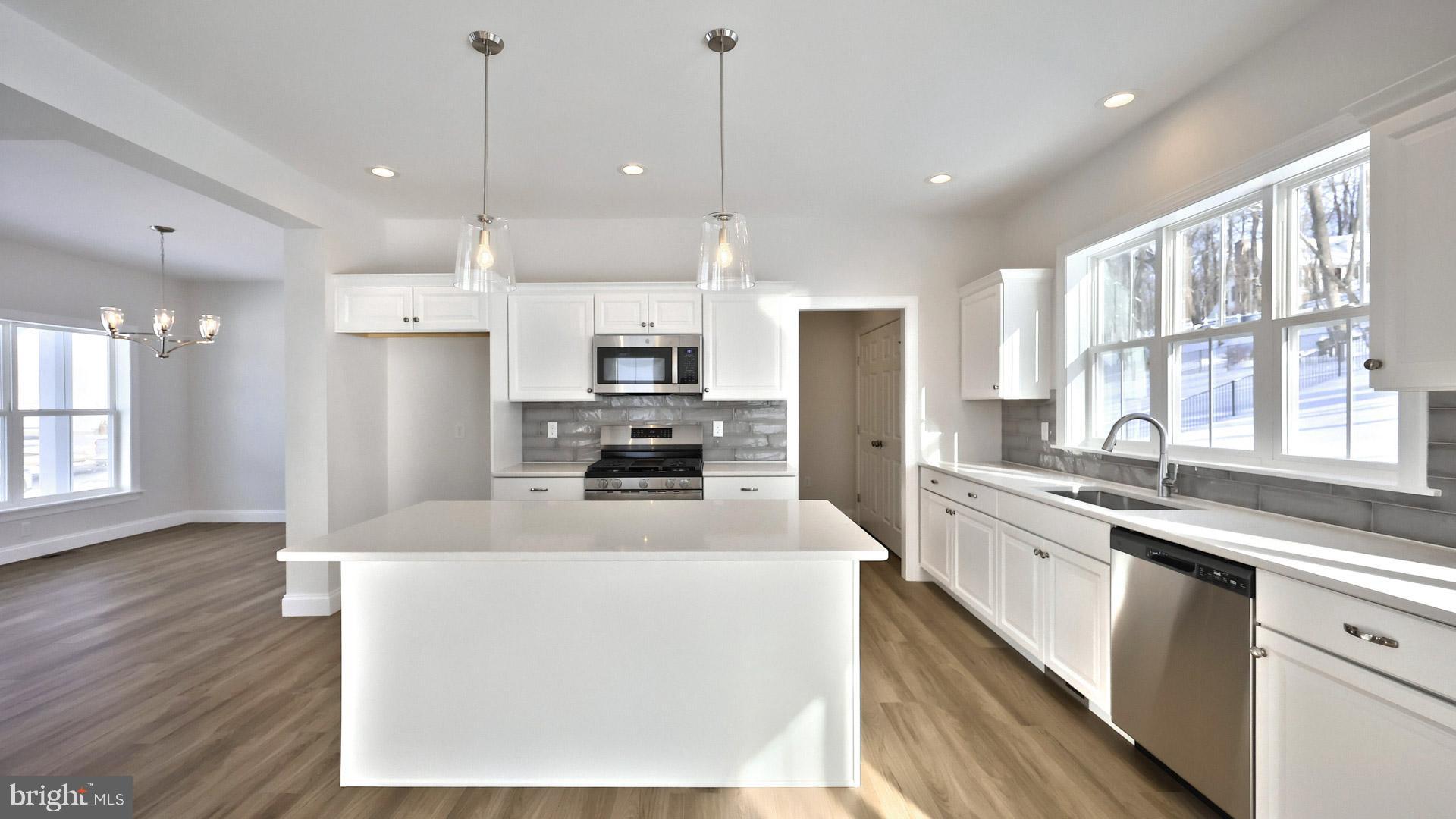 CORNWALL JUNCTION - Residential