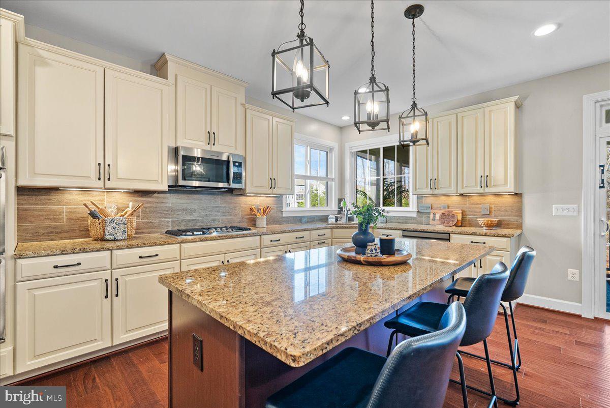 VILLAGES OF PIEDMONT II - Residential Lease