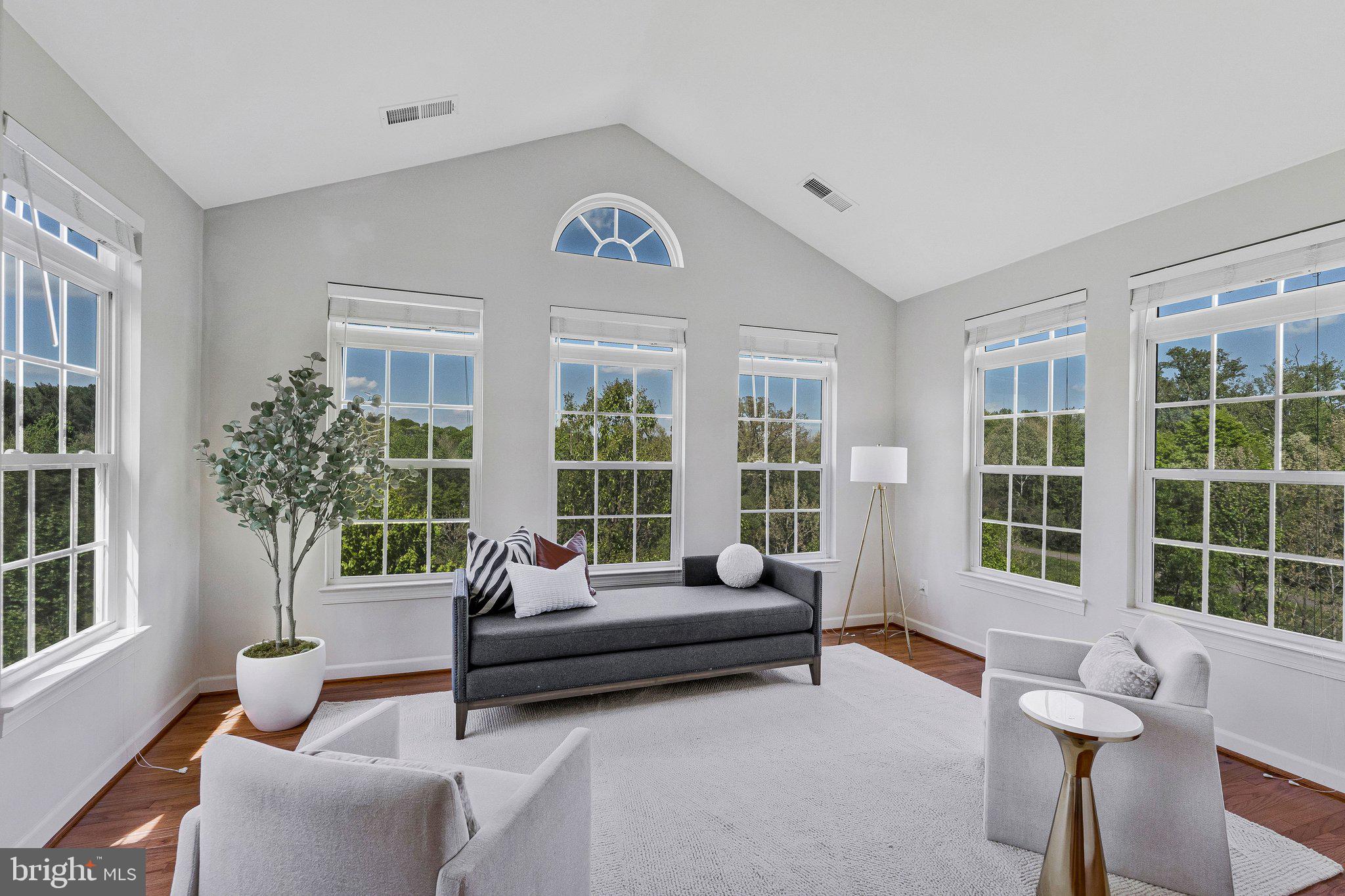 HERNDON CROSSING - Residential