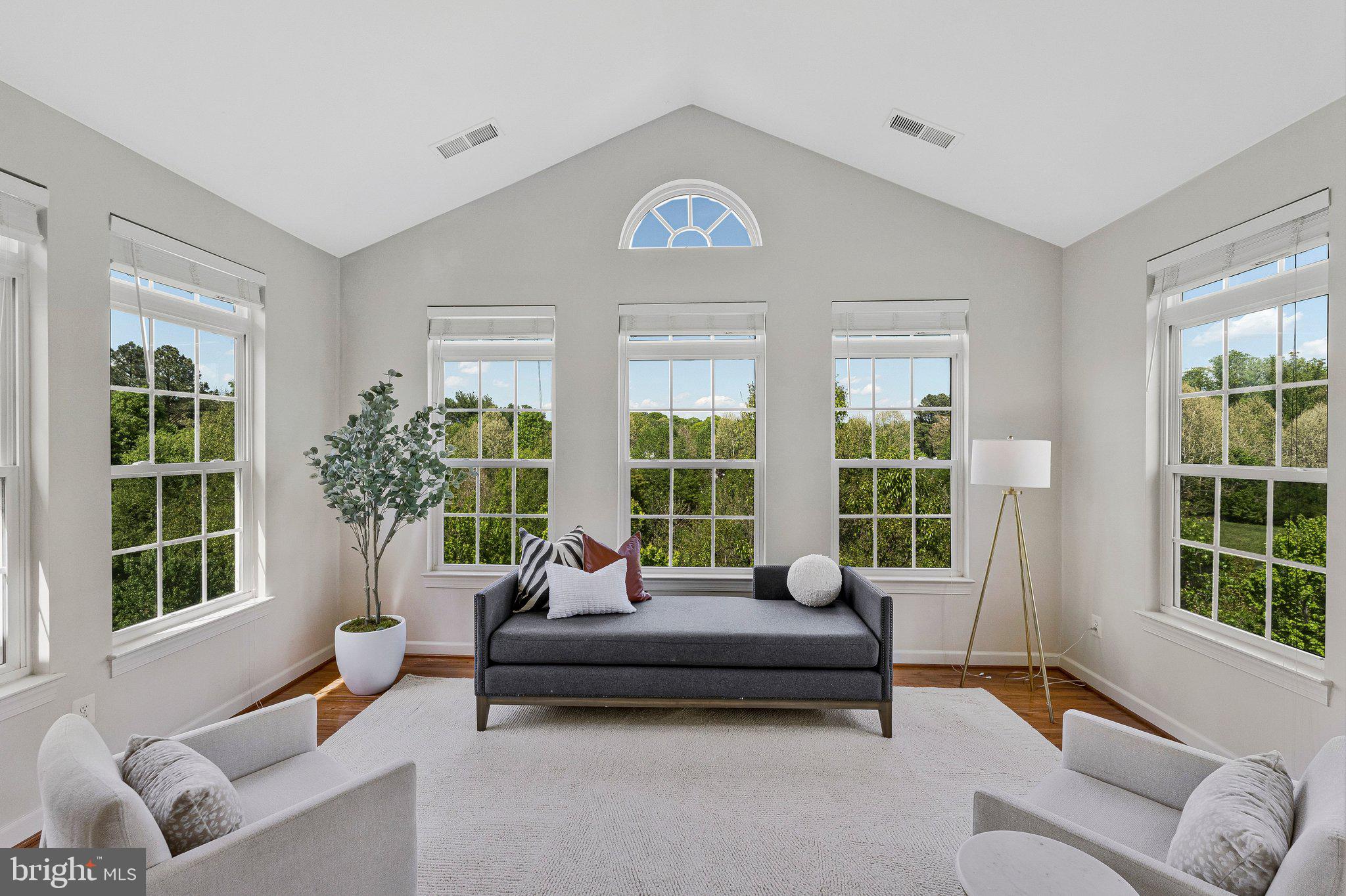 HERNDON CROSSING - Residential