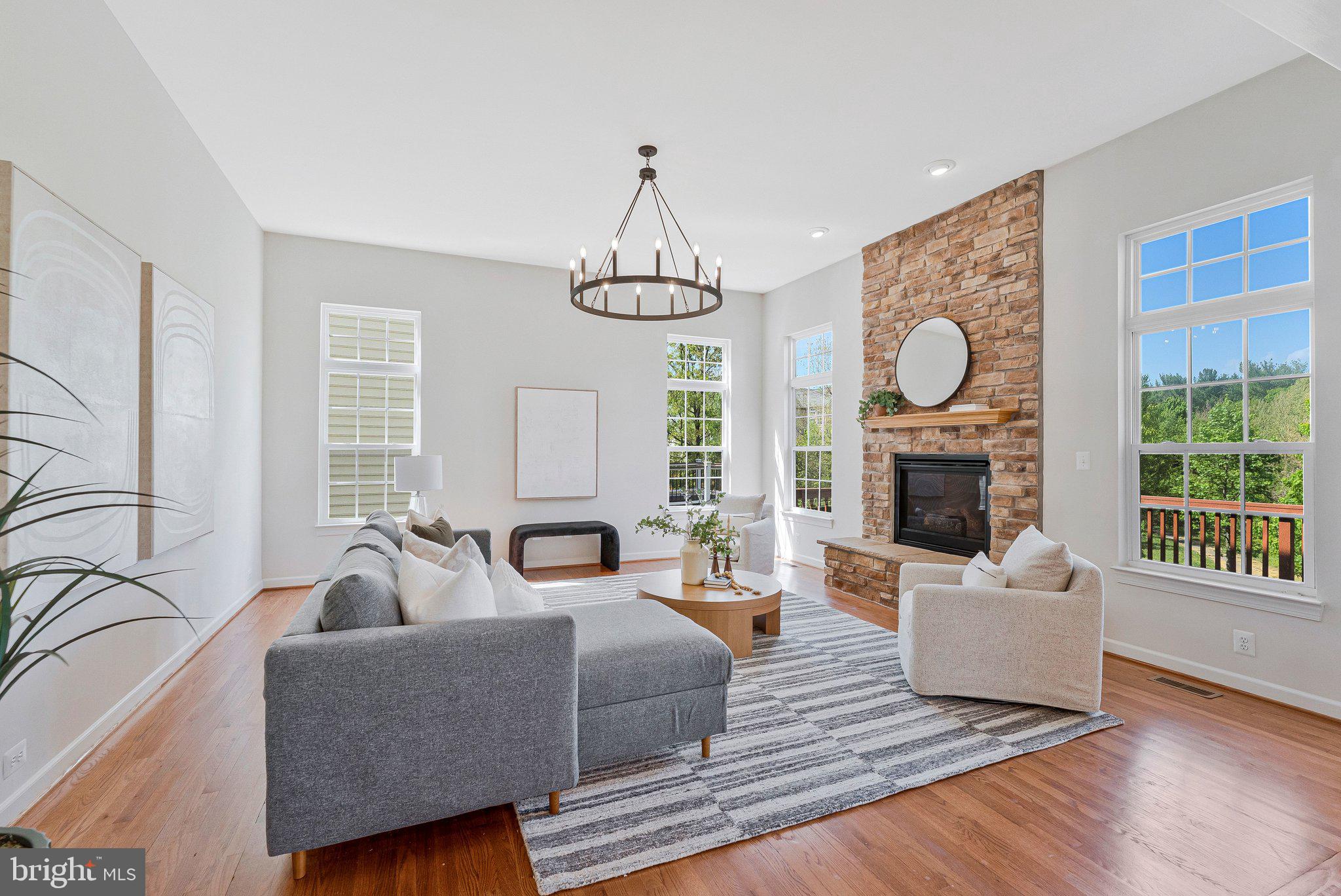 HERNDON CROSSING - Residential