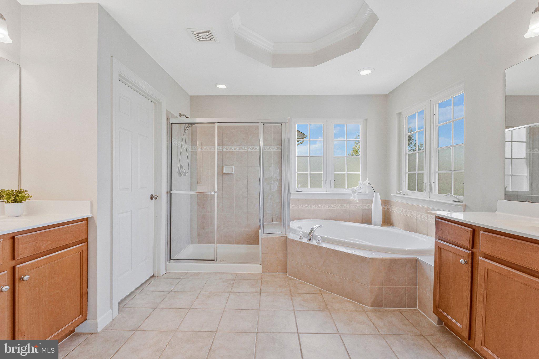 HERNDON CROSSING - Residential