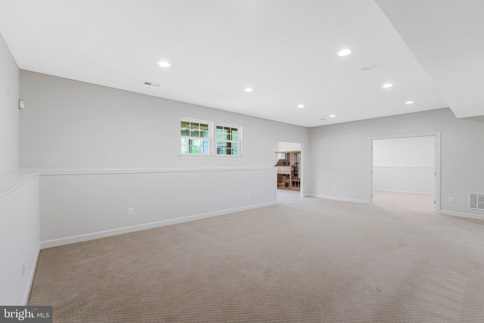 HERNDON CROSSING - Residential