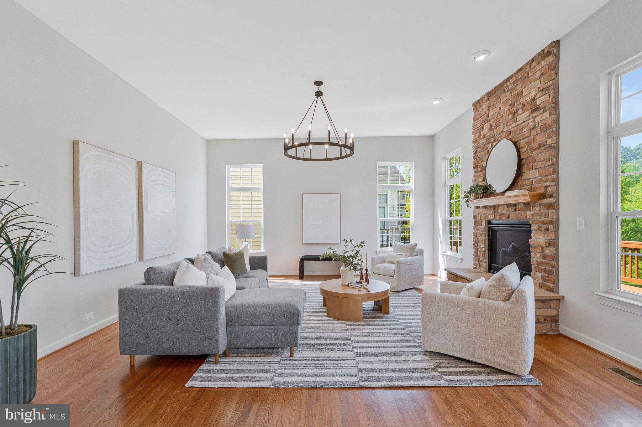 HERNDON CROSSING - Residential