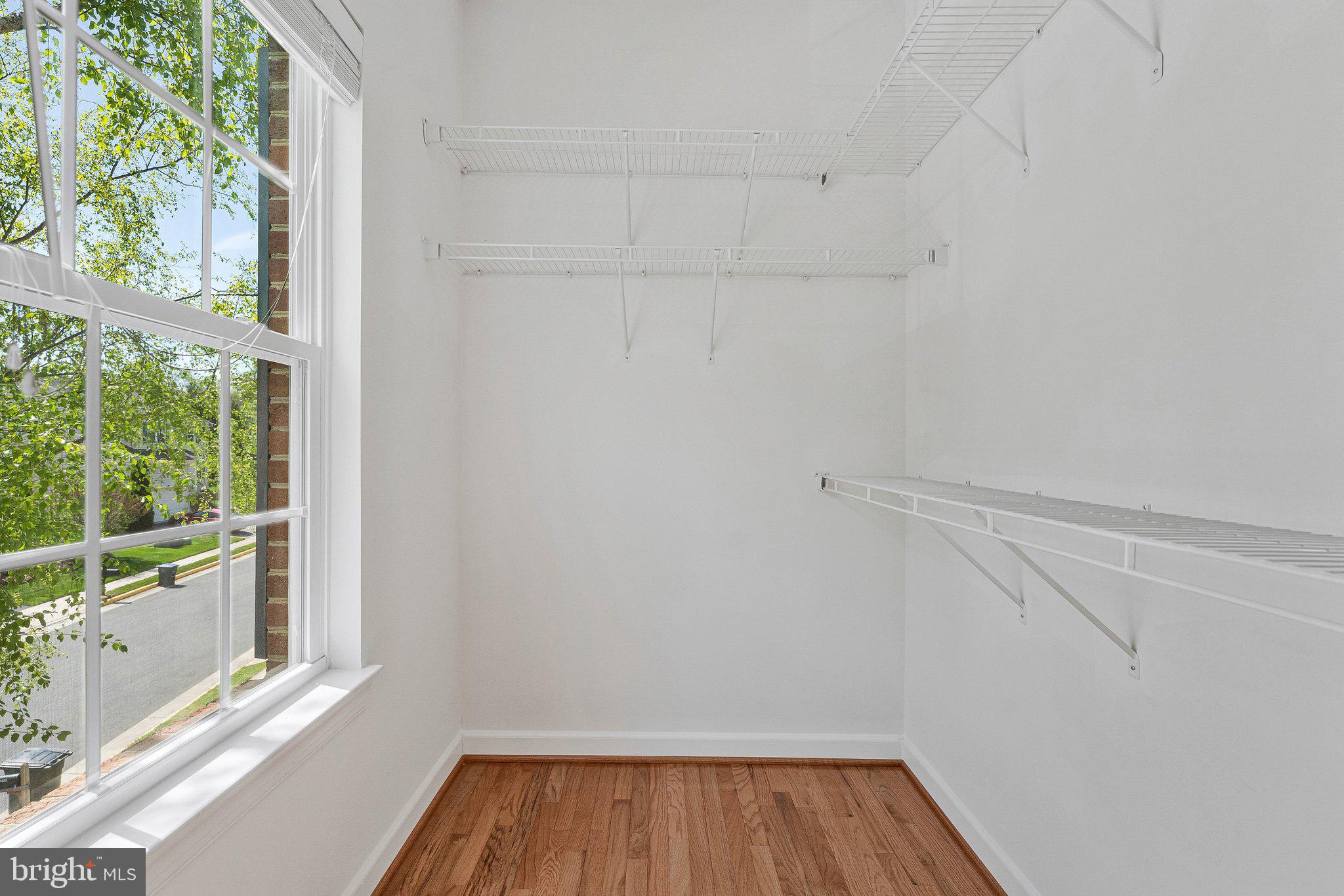 HERNDON CROSSING - Residential