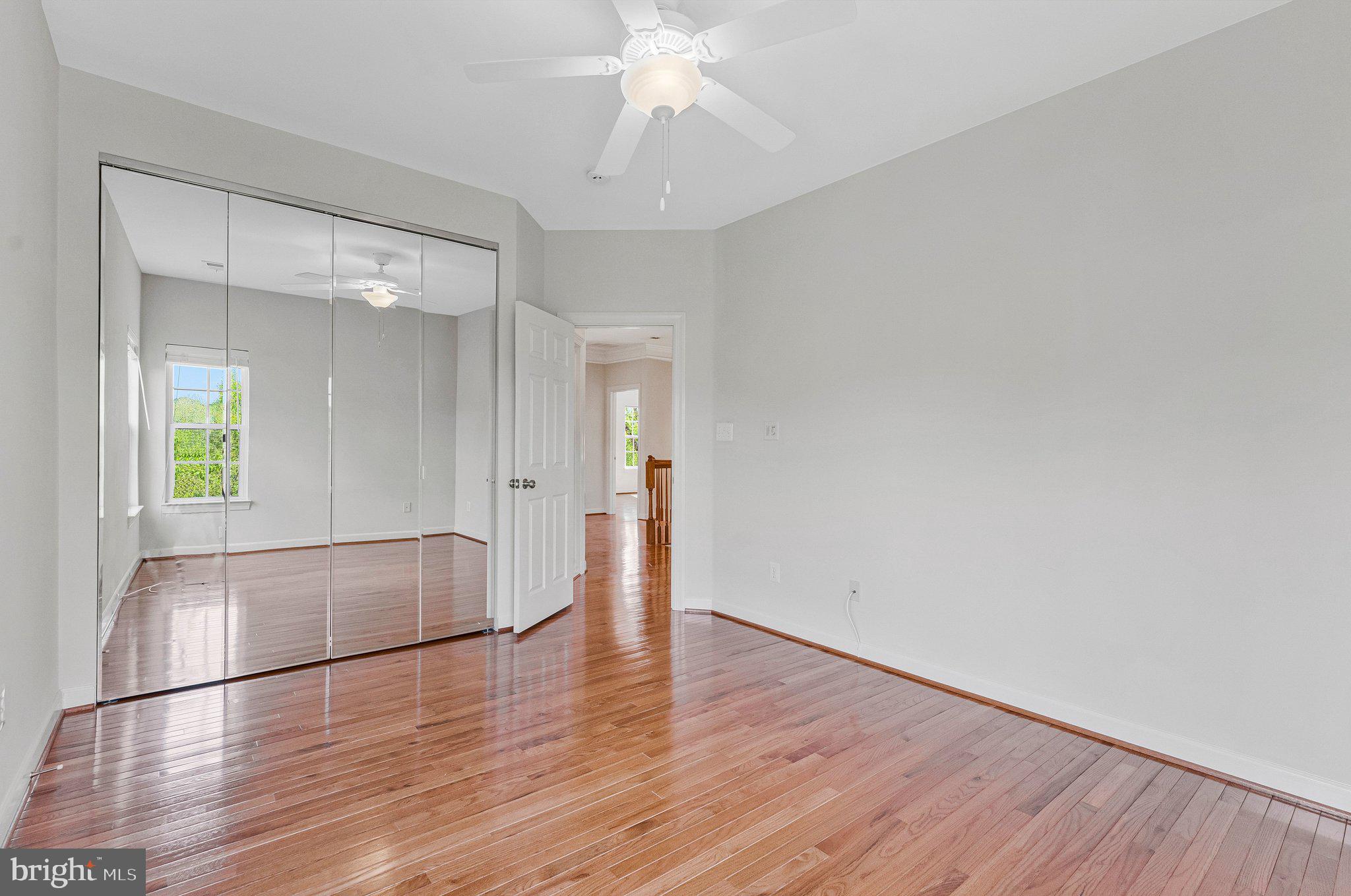 HERNDON CROSSING - Residential