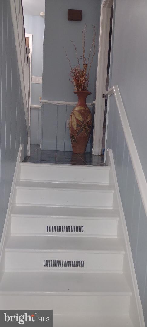 EDGEWOOD HILLS - Residential