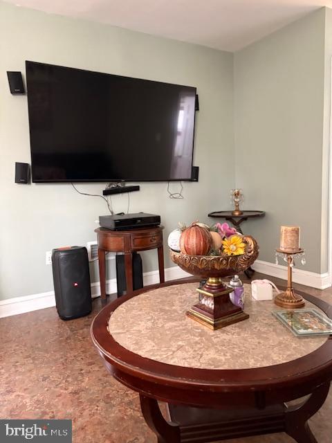 EDGEWOOD HILLS - Residential