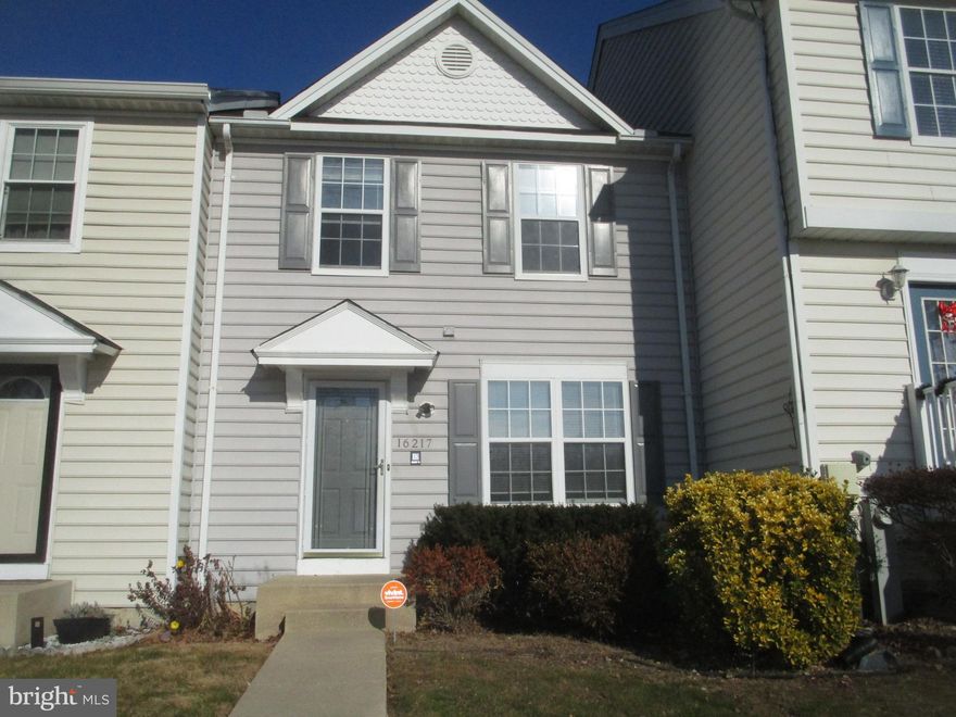 Very nice three level home. New interior painting, new flooring. Shows well.  3 BR,  3 1/2 baths, finished basement. 
Sorry, no pets allowed at this home.