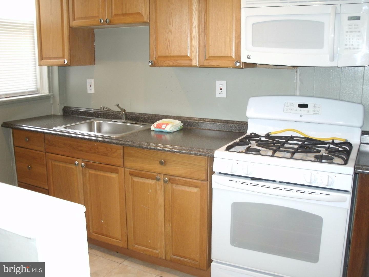 ELMWOOD PARK - Residential