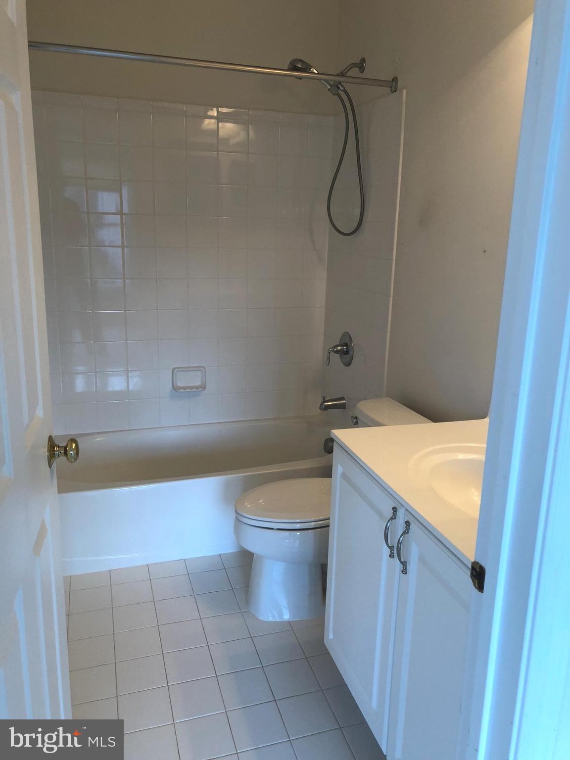 SOUTH RIDING - Residential Lease