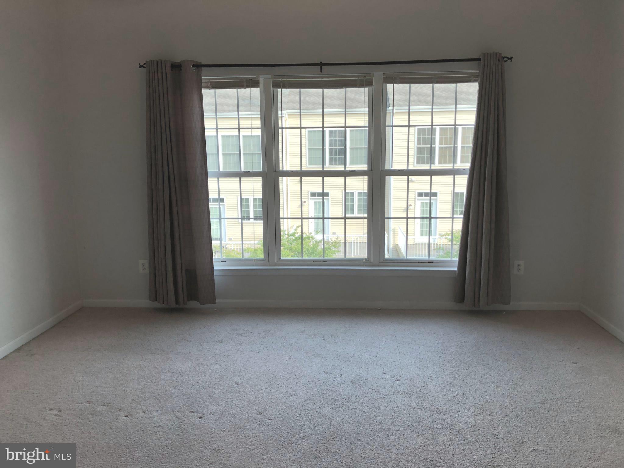 SOUTH RIDING - Residential Lease