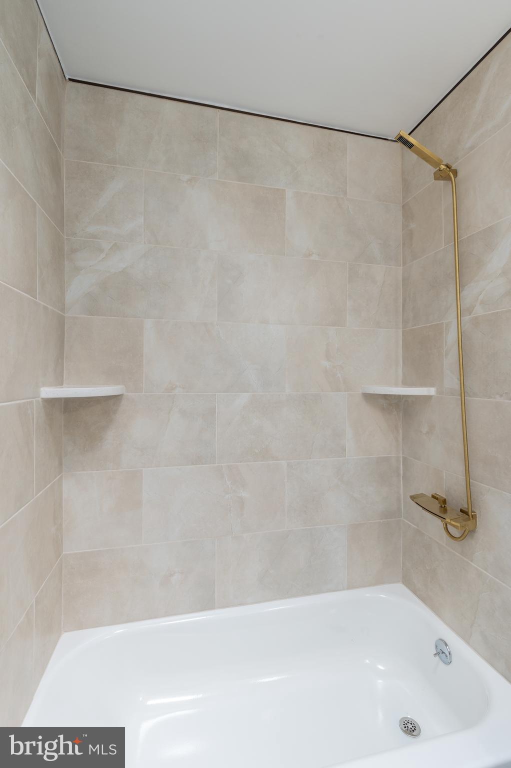 WINCHESTER PARK - Residential