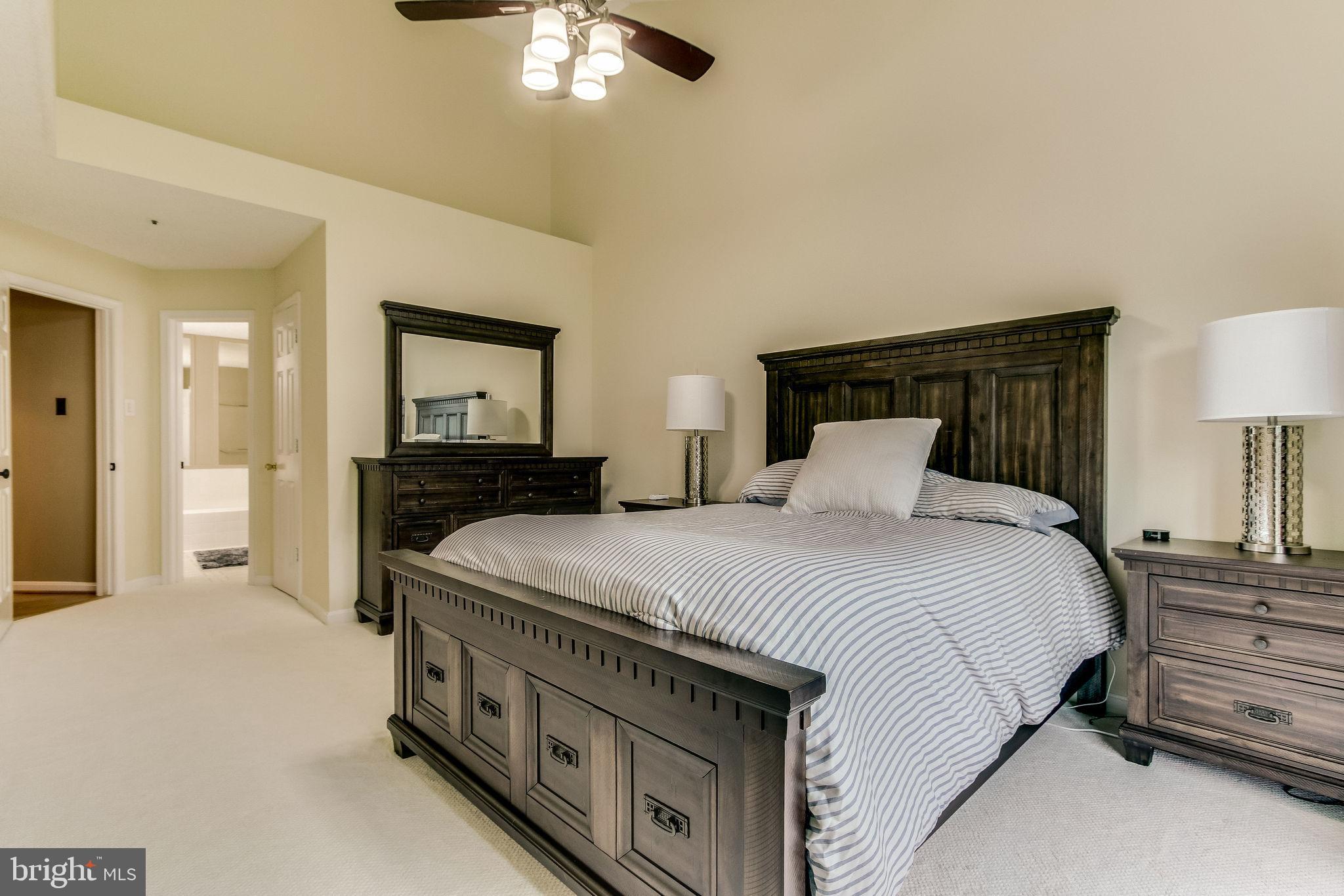 HILLWOOD - Residential