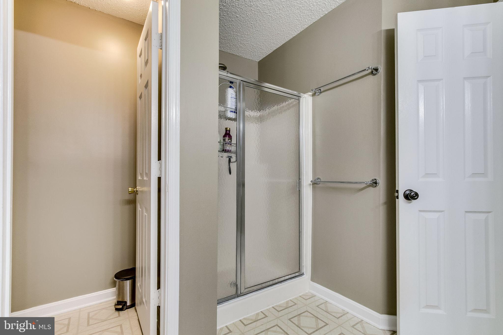 HILLWOOD - Residential