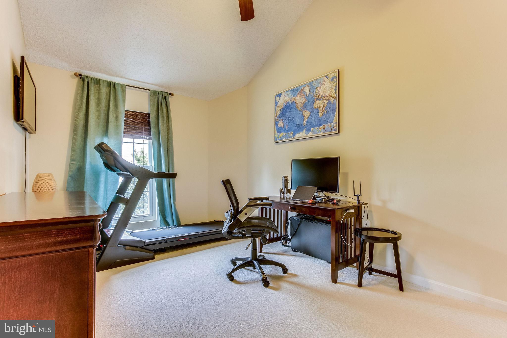 HILLWOOD - Residential