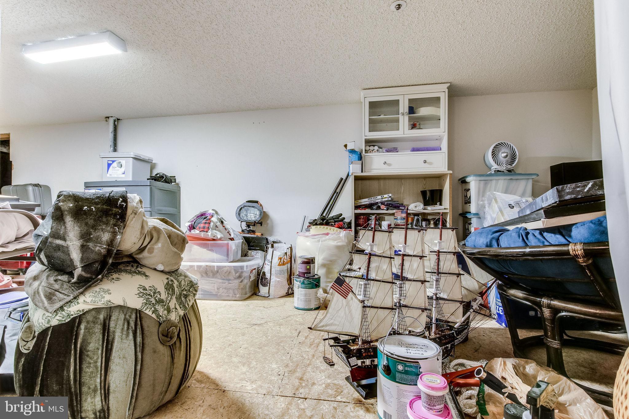 HILLWOOD - Residential