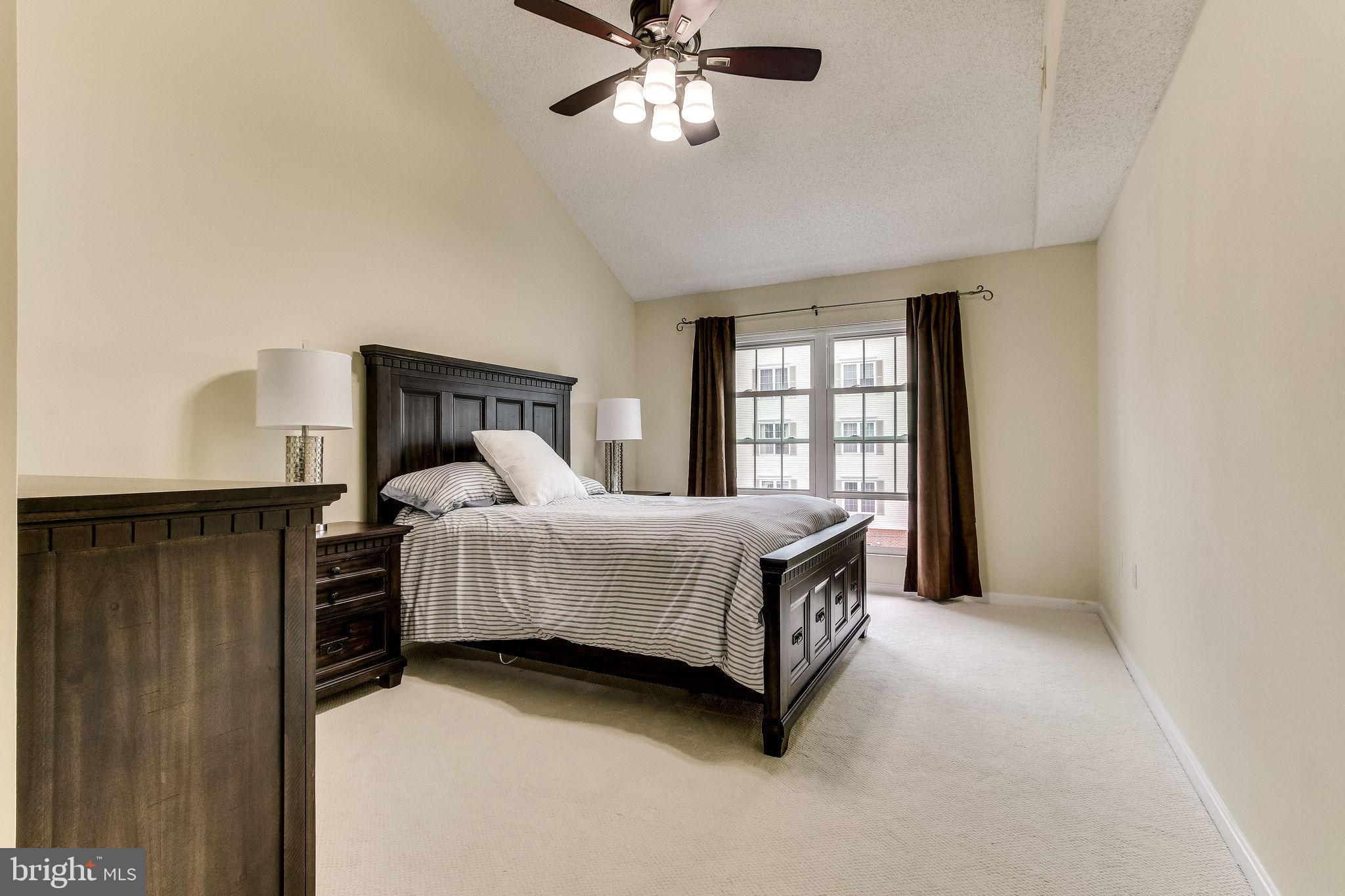 HILLWOOD - Residential