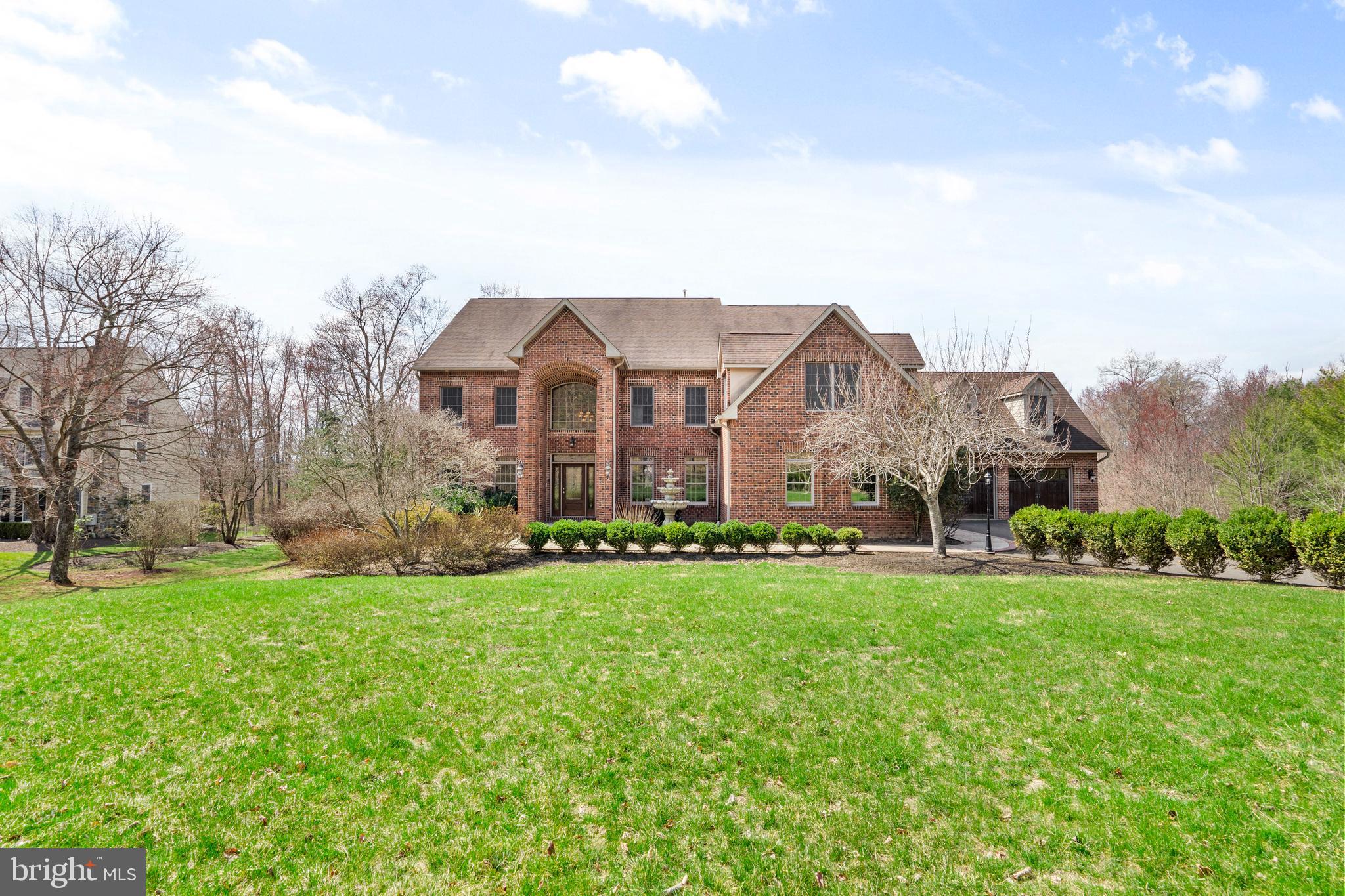 DOYLESTOWN - Residential