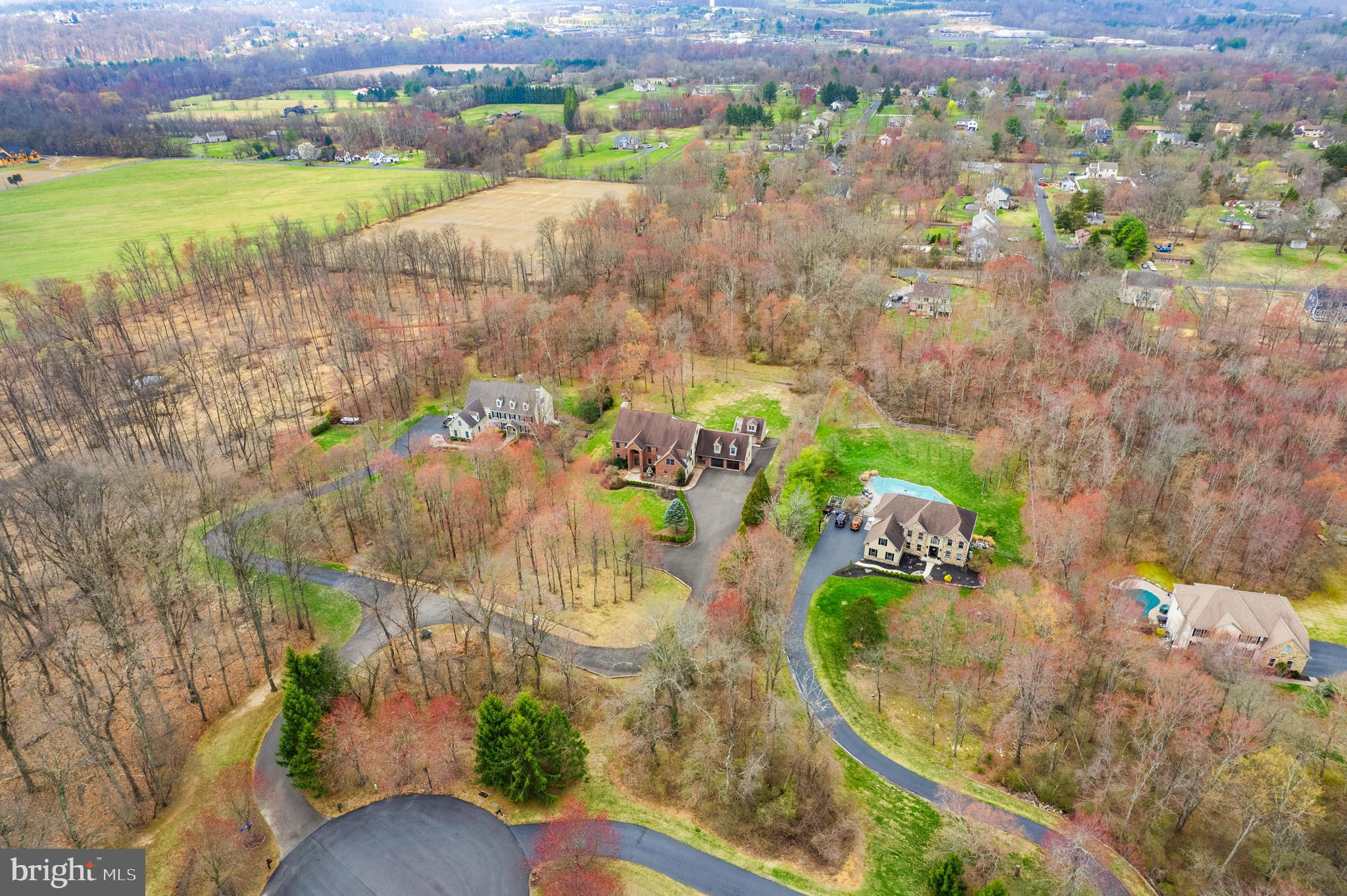 102 PICKWICK DRIVE