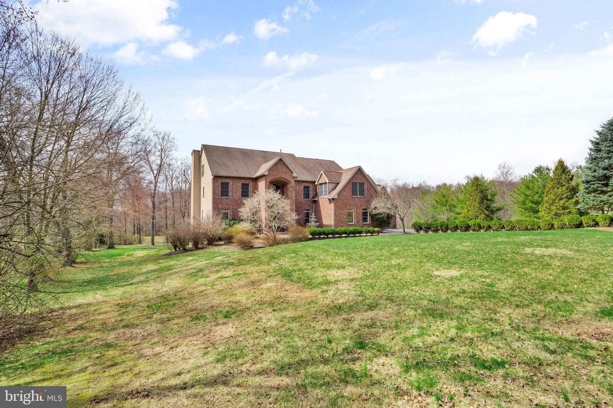 DOYLESTOWN - Residential