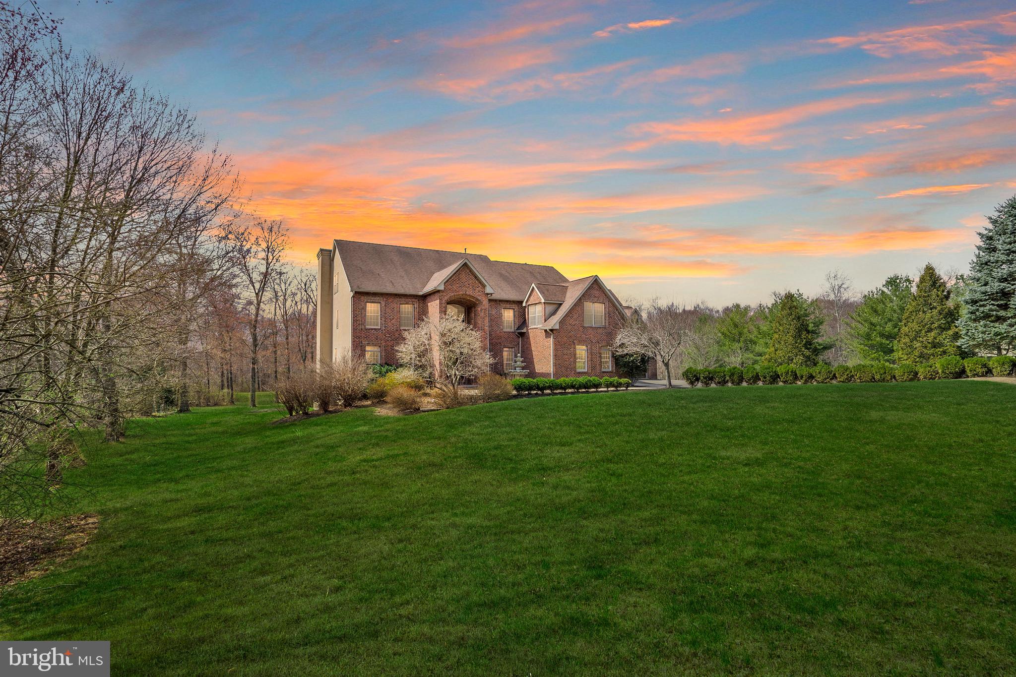 102 PICKWICK DRIVE