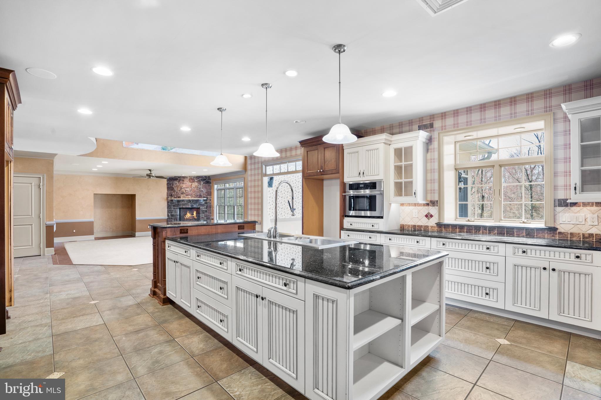 DOYLESTOWN - Residential